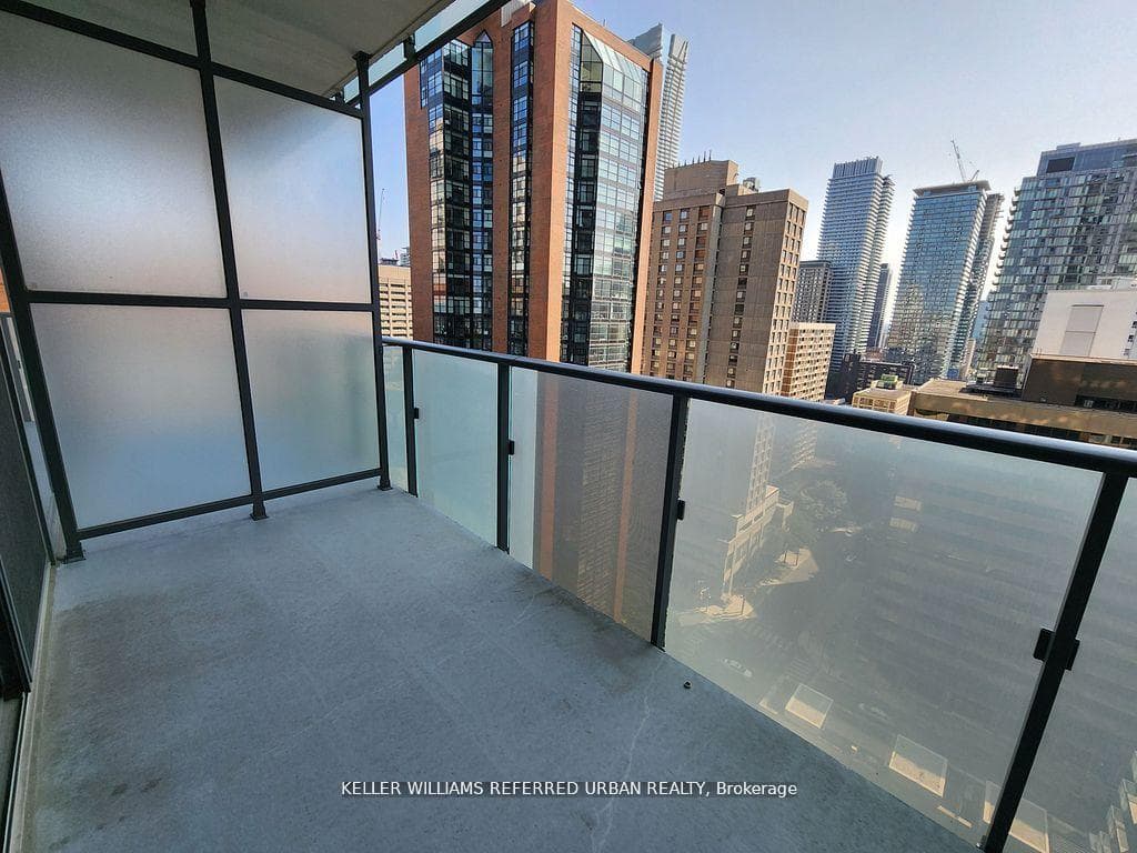 65 St Mary Street Unit 2010 photo 5