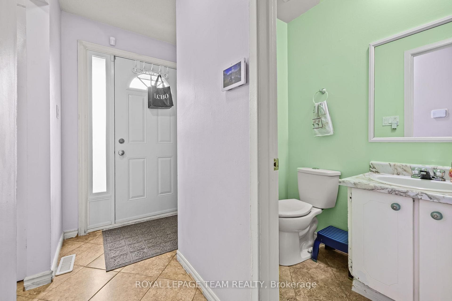 11E FOXHILL Way photo 3