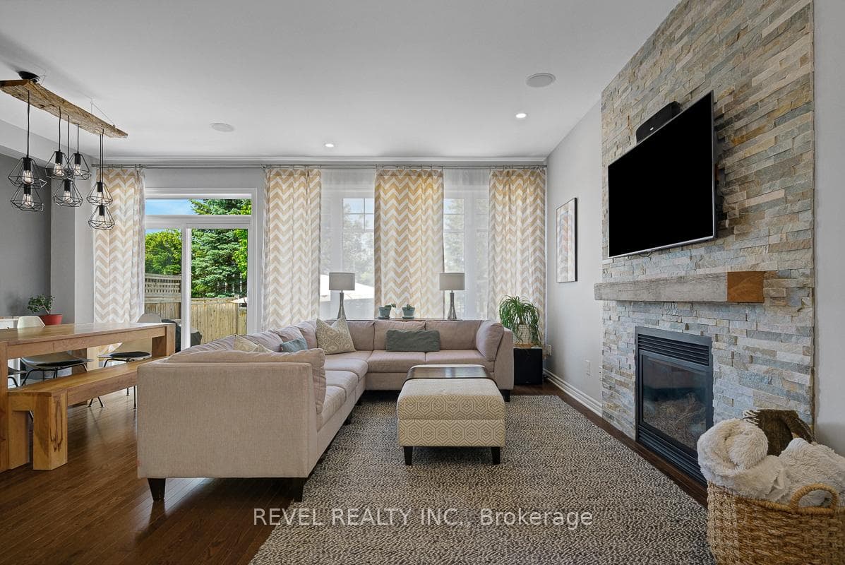 723 White Alder Avenue photo 6