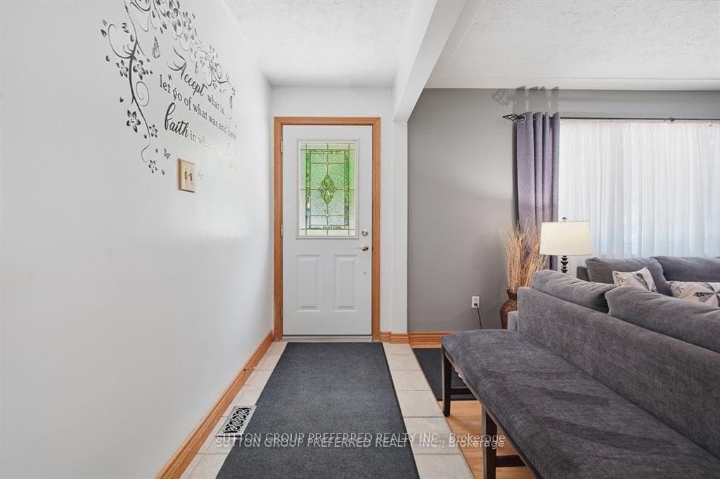 27 Stormont Drive photo 7