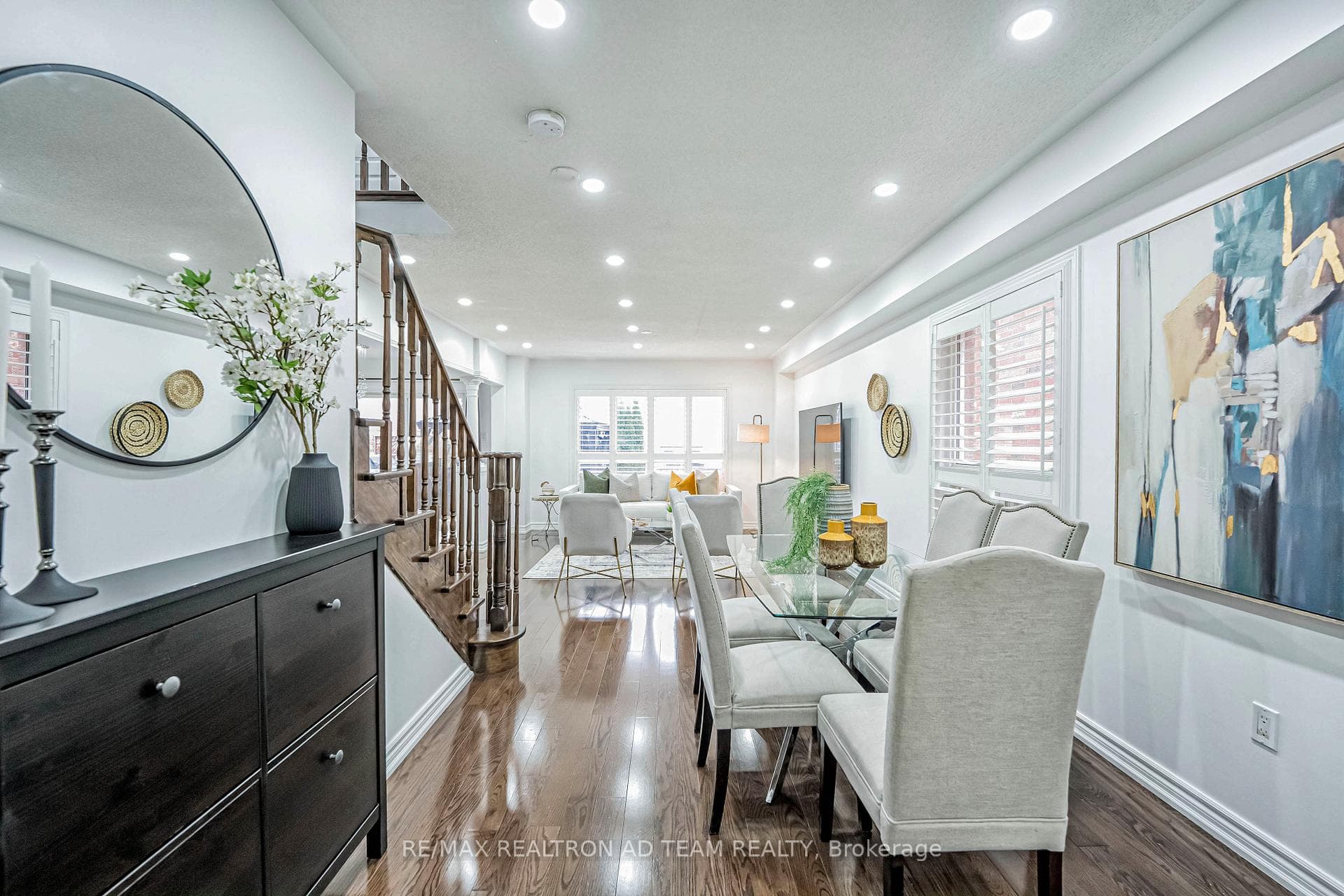 42 Whitlock Crescent photo 3