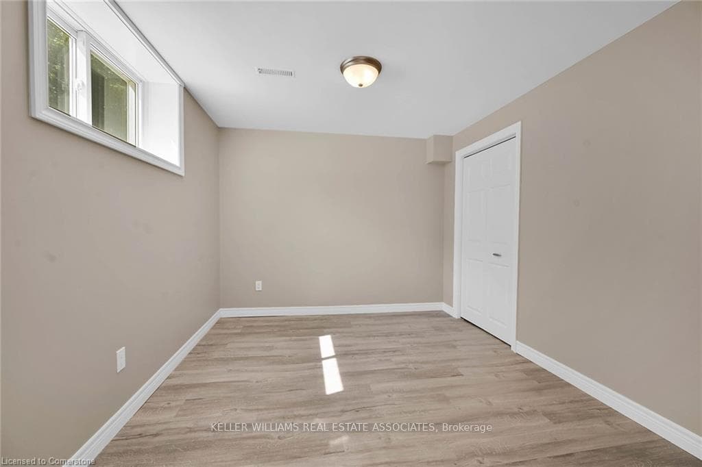 455 Brigadoon Drive Unit Lower photo 14