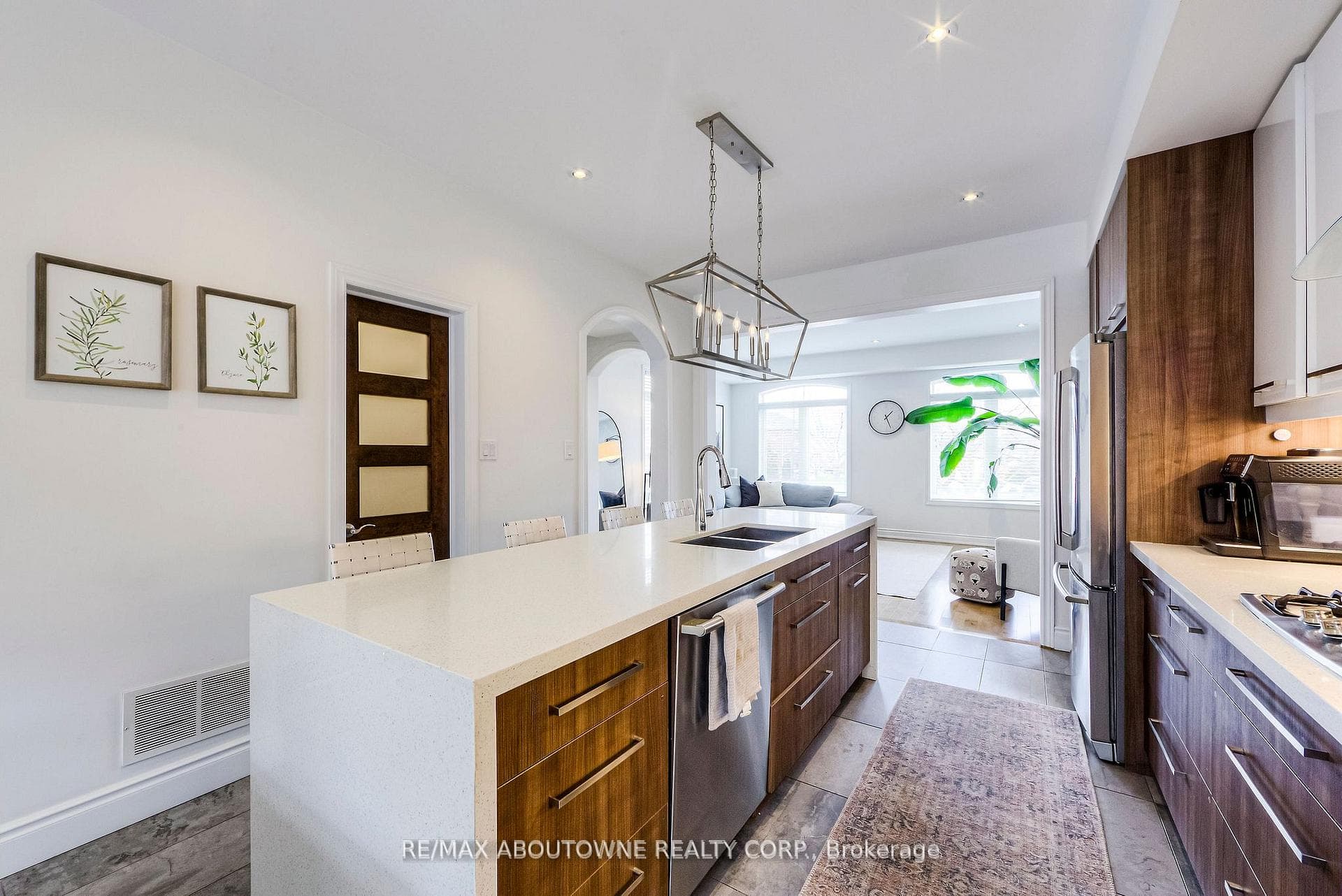 321 Dalesford Road photo 16