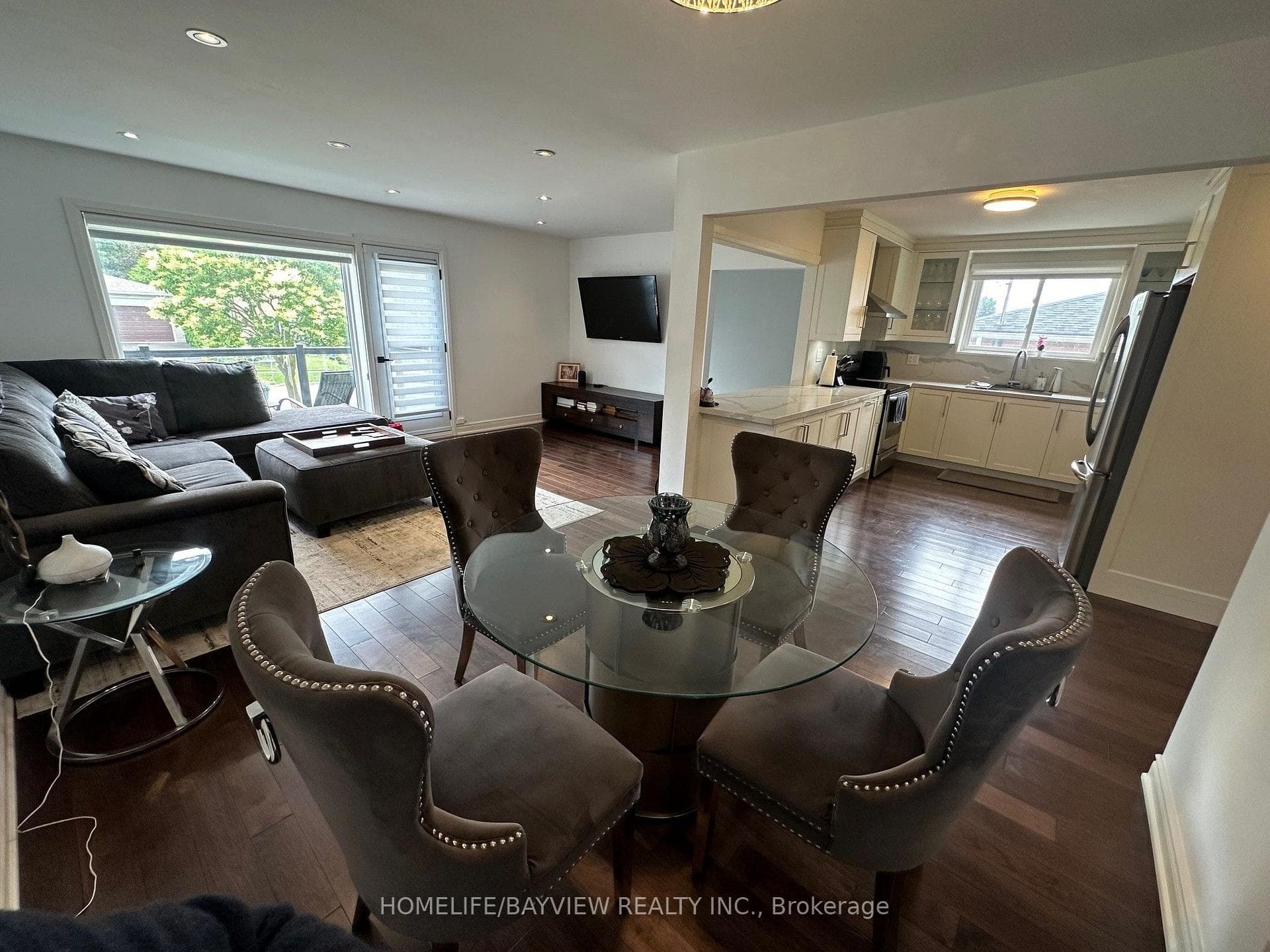68 Knighton Drive photo 4