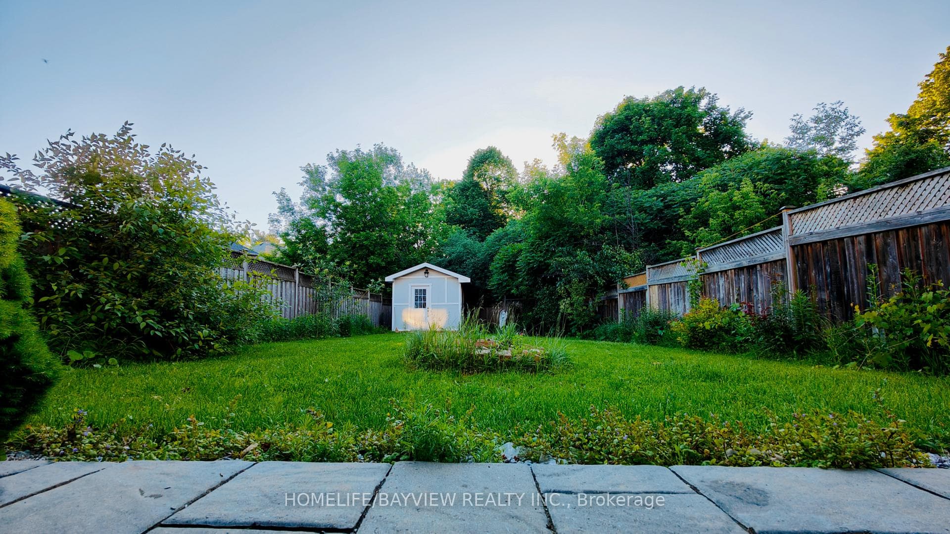 12 Lebovic Drive photo 35