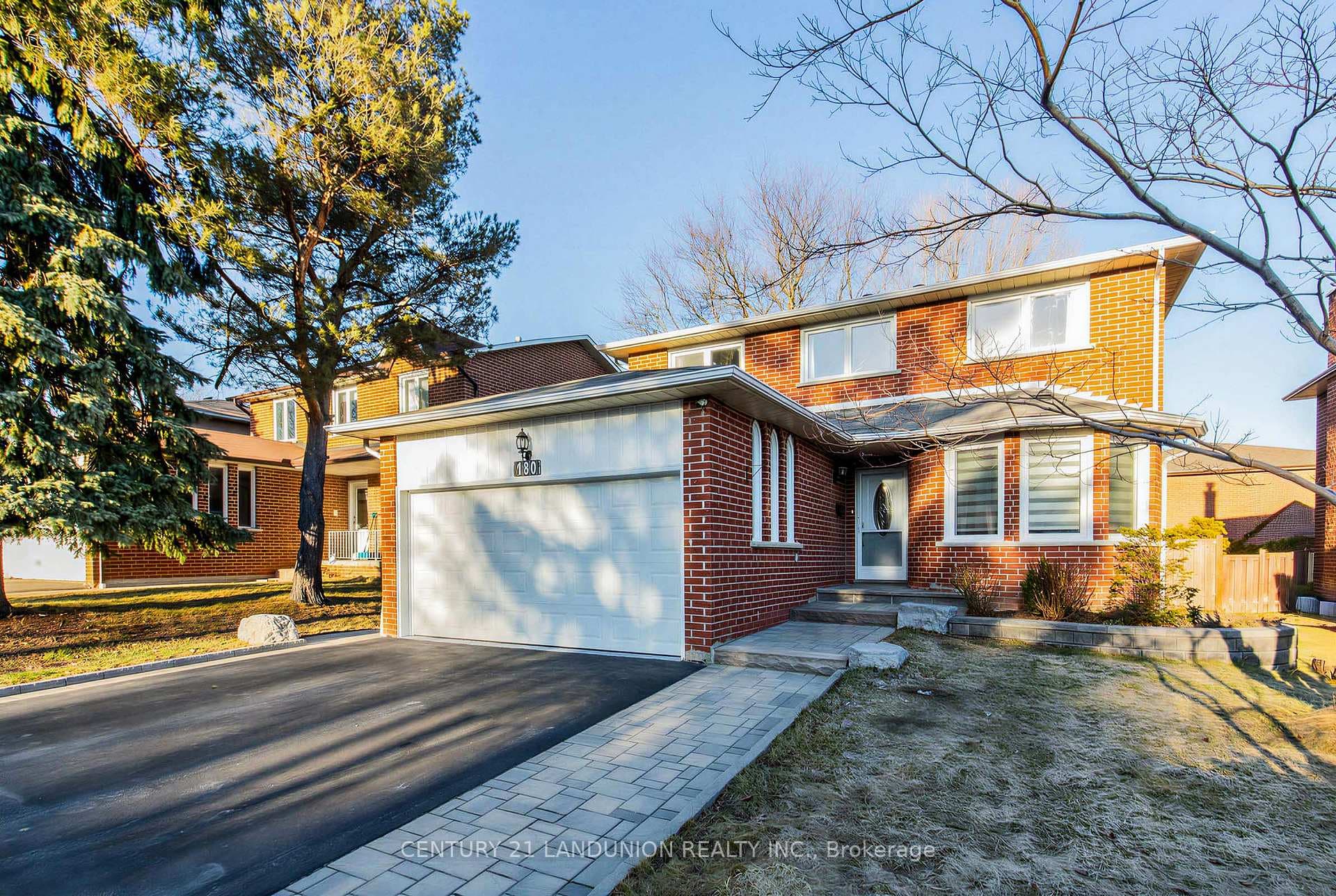 180 Willowbrook Road photo 3