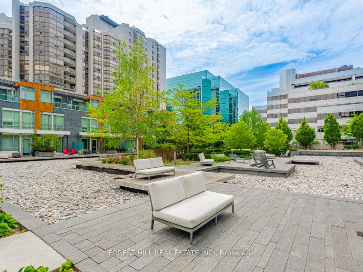 88 Sheppard Avenue Unit 3002 photo 35