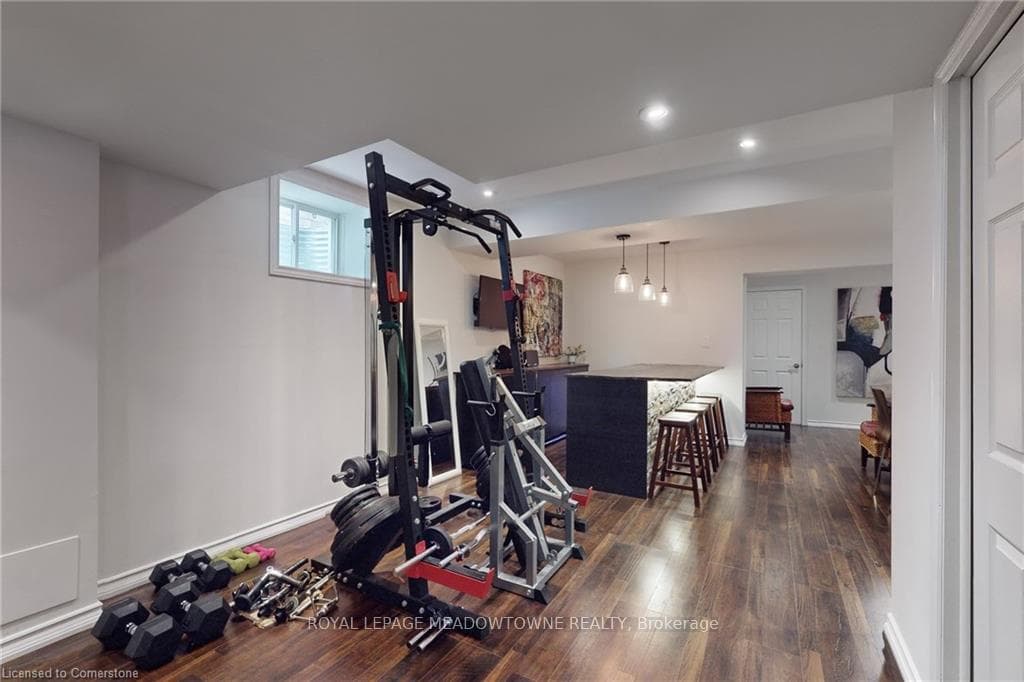 740 Rayner Court photo 32
