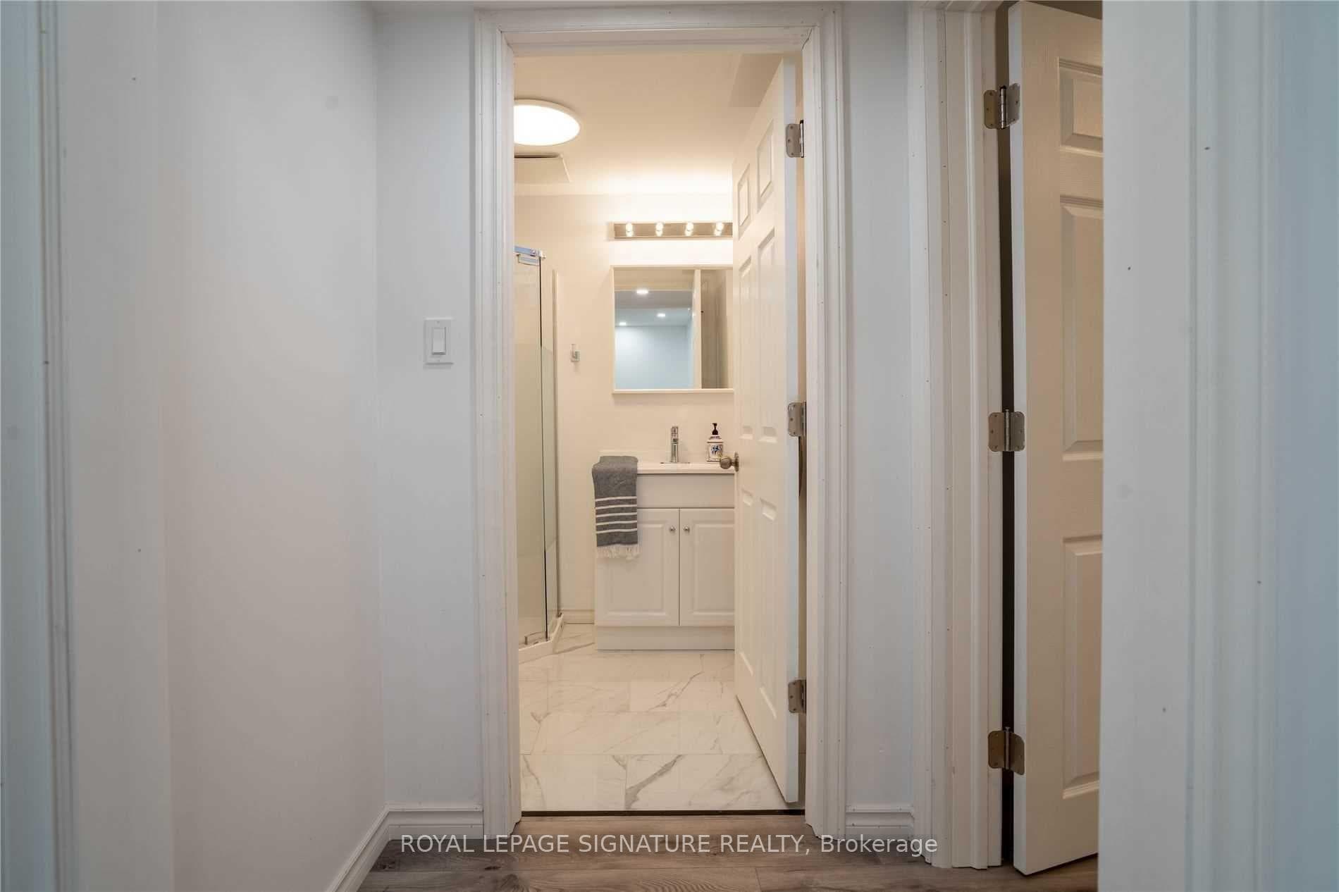 418 Waverly Street photo 7