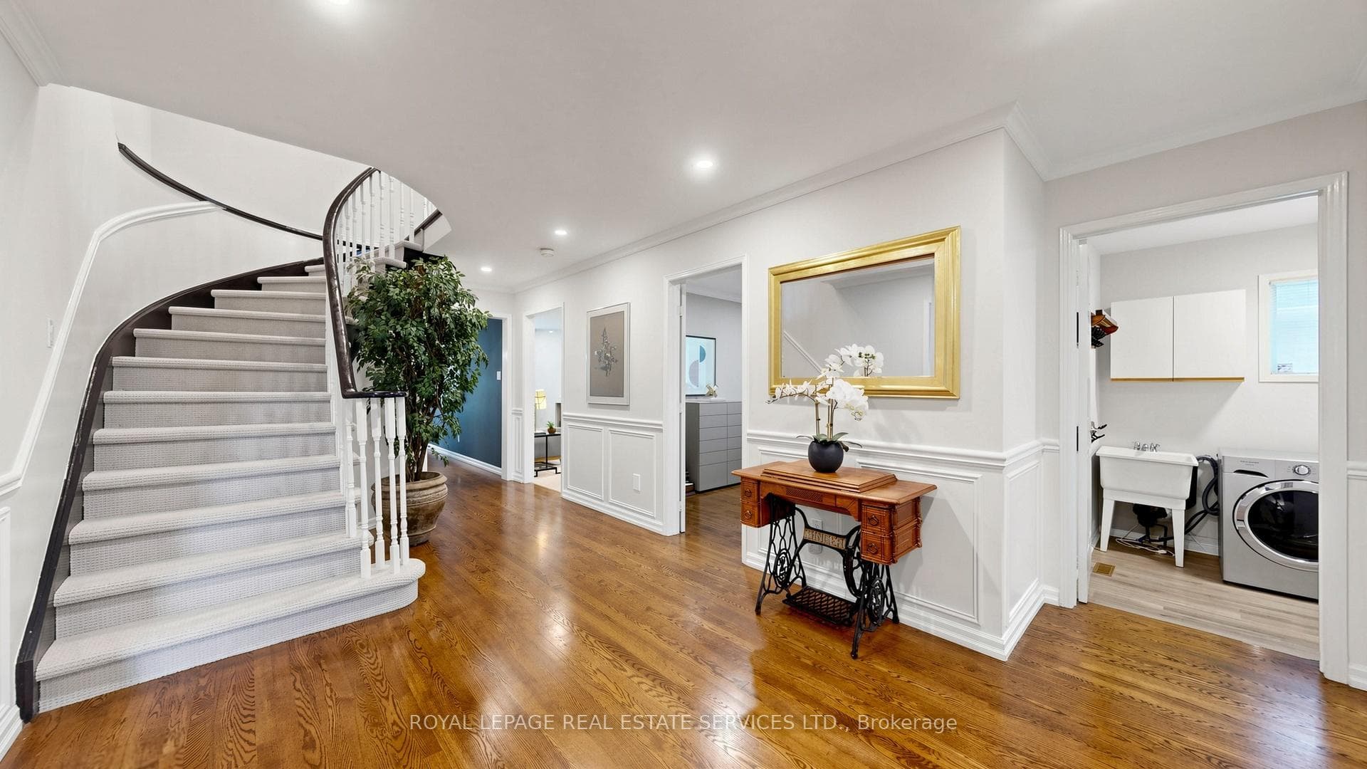 15 Maxwell Court photo 13