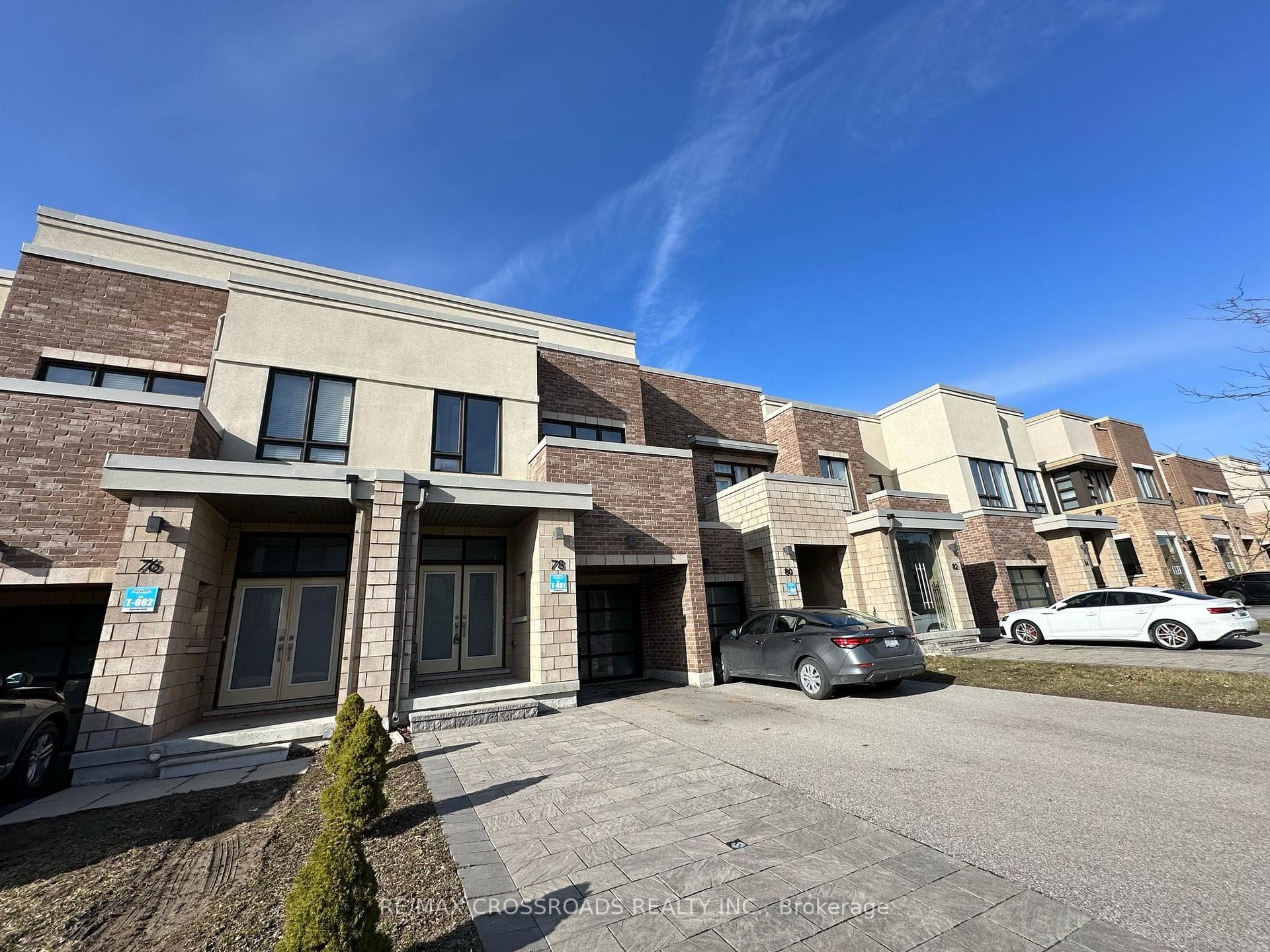 78 Dariole Drive photo 2
