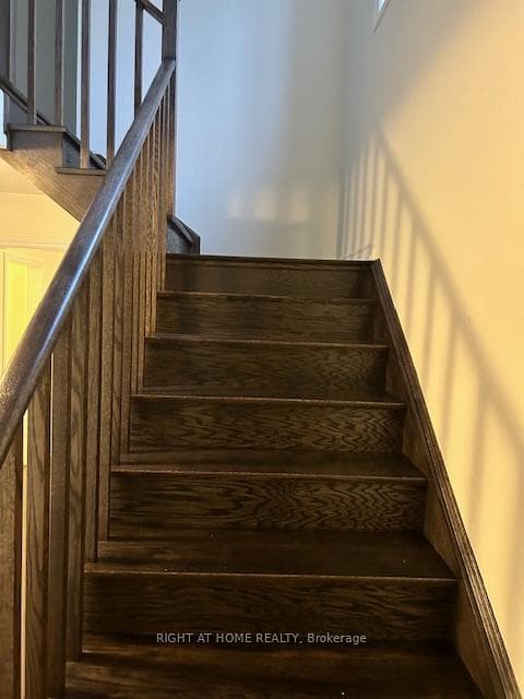 32 Blick Crescent photo 8