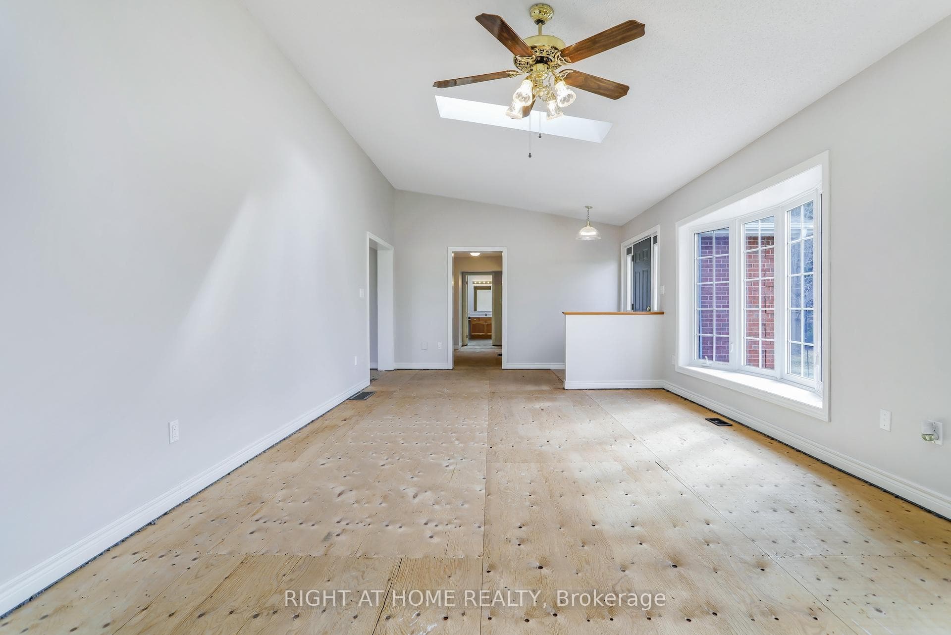 560 Davis Drive photo 13
