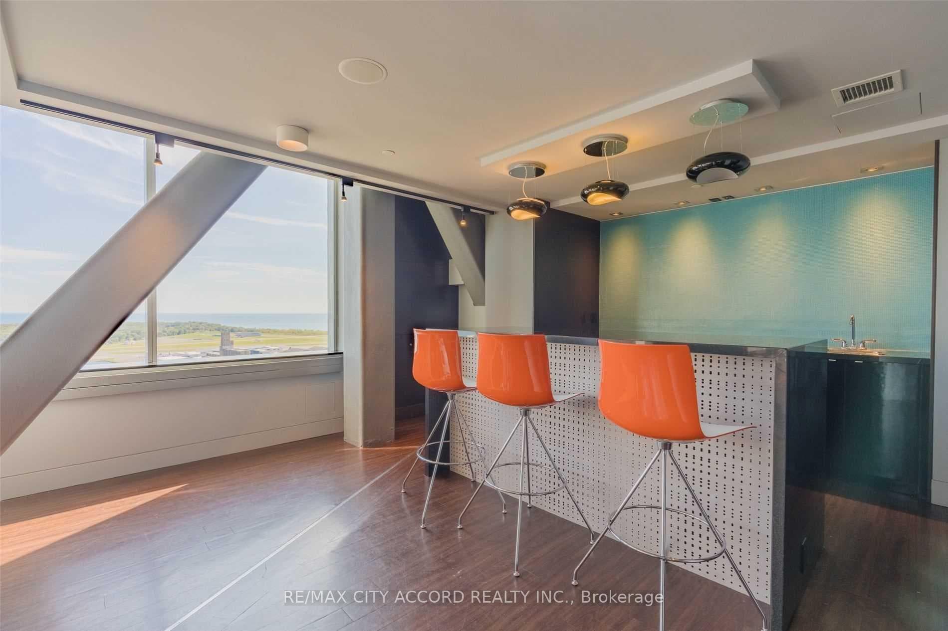 15 Iceboat Terrace Unit 3601 photo 27
