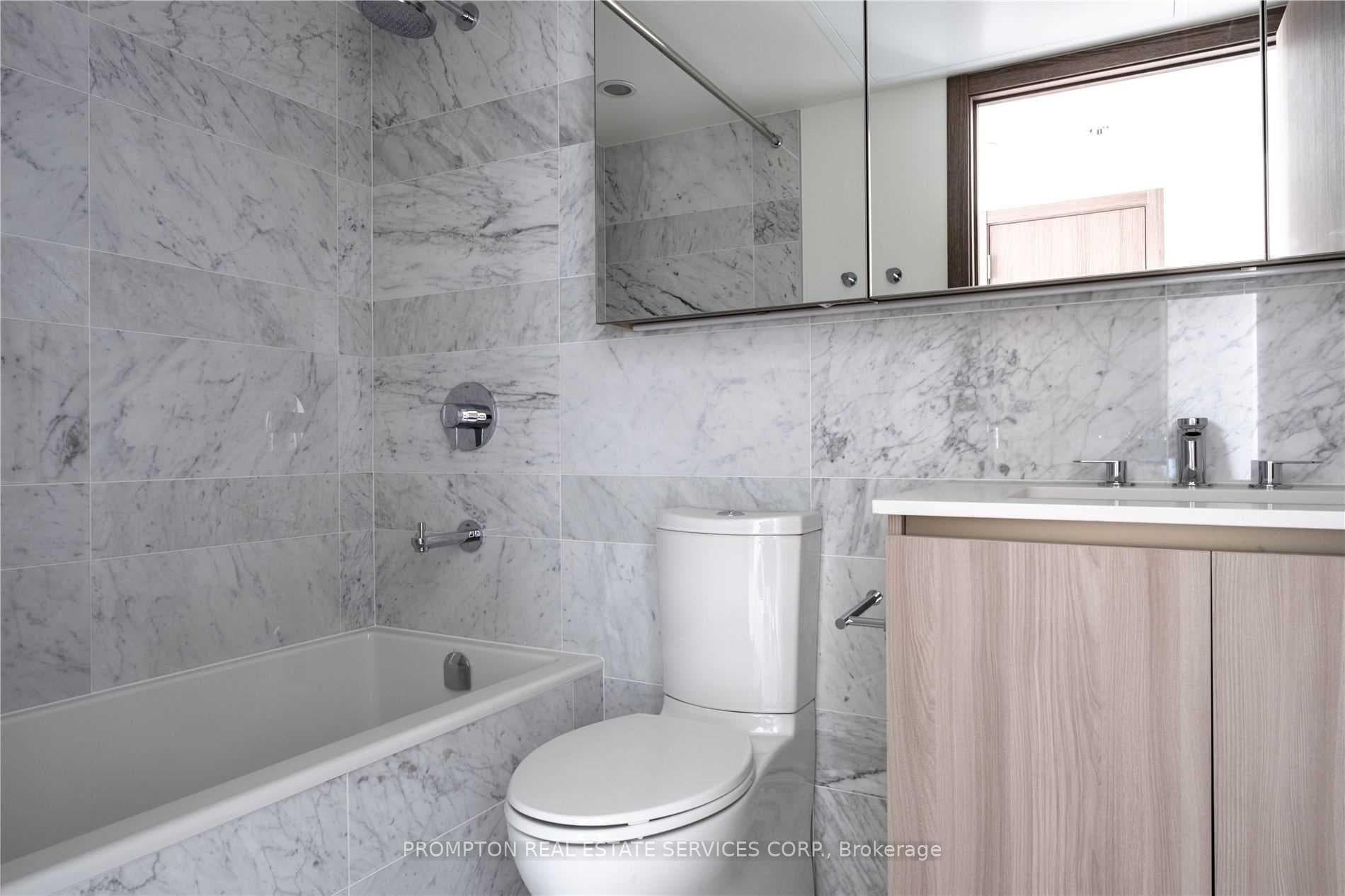 17 Bathurst Street Unit 2709 photo 10