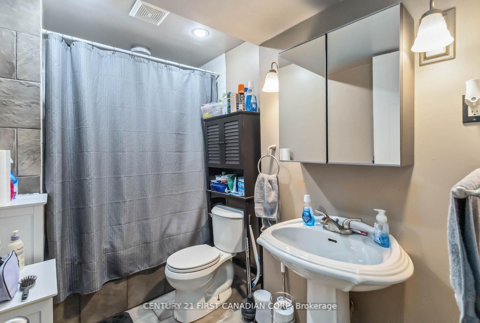 61 TANNER Drive photo 25