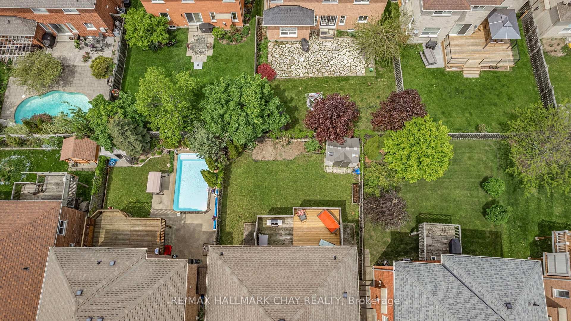 12 Prince Of Wales Drive photo 39