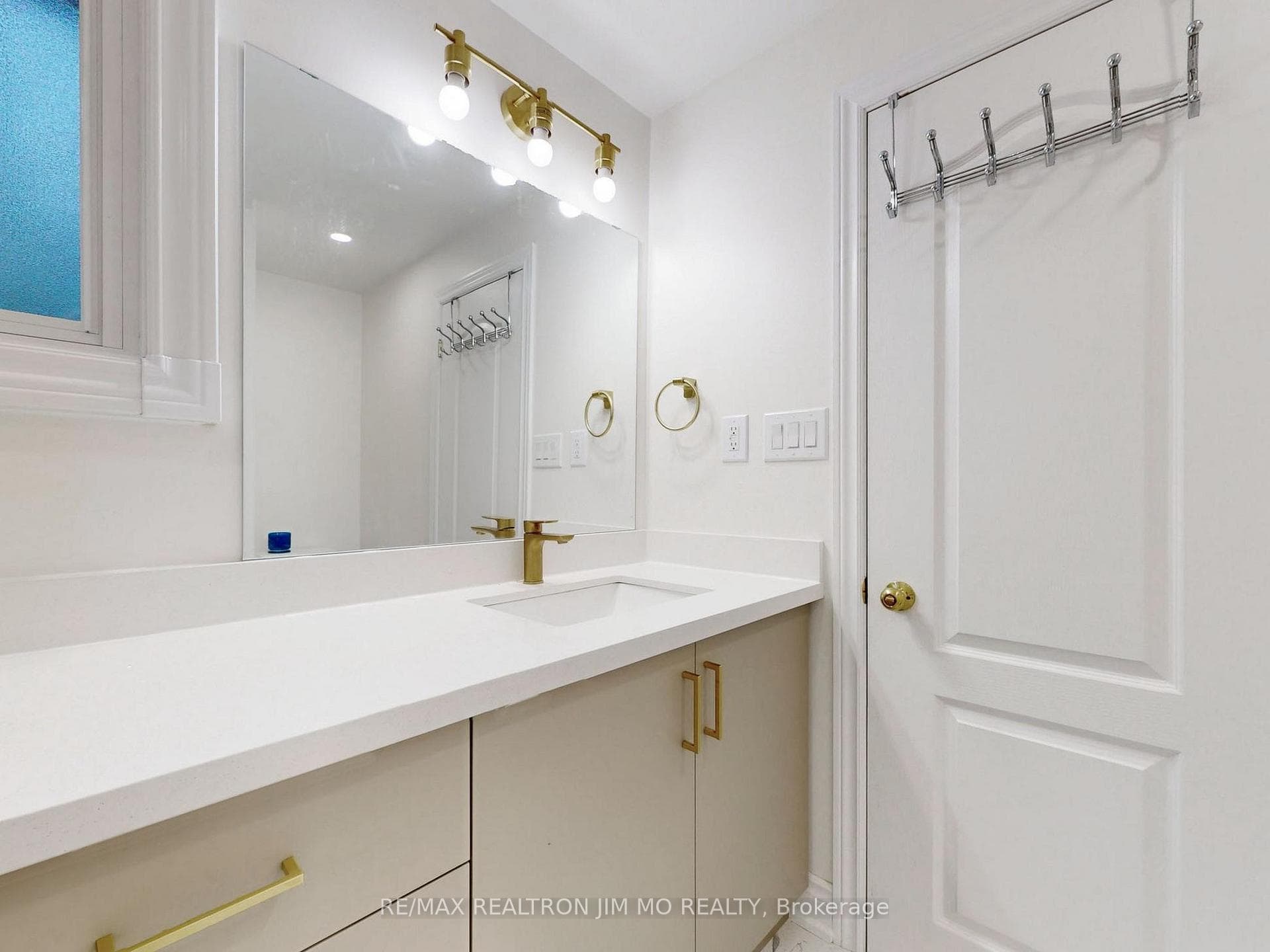 40 Gladiator Road Unit Main photo 17