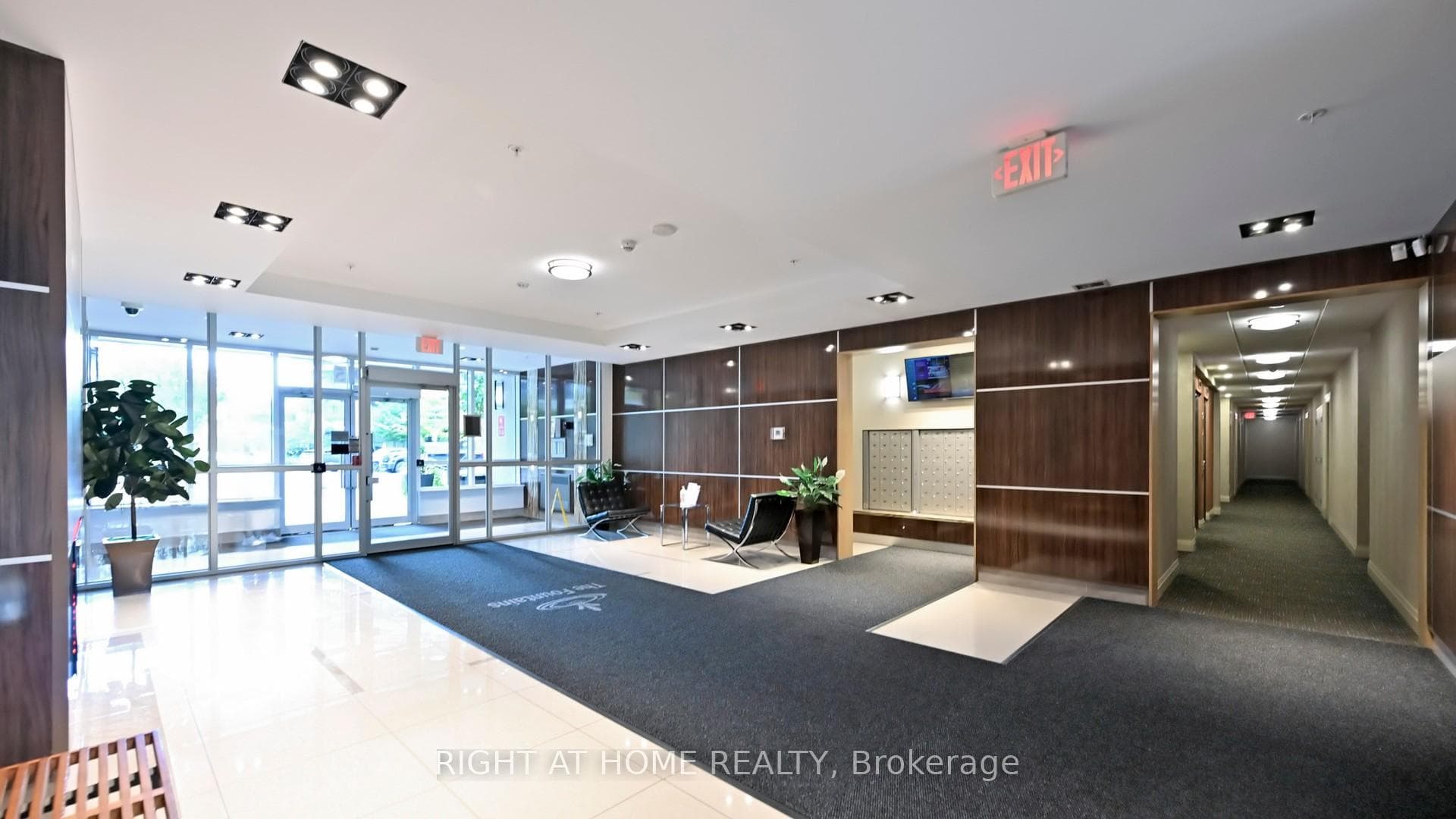 95 North Park Road Unit PH16 photo 5