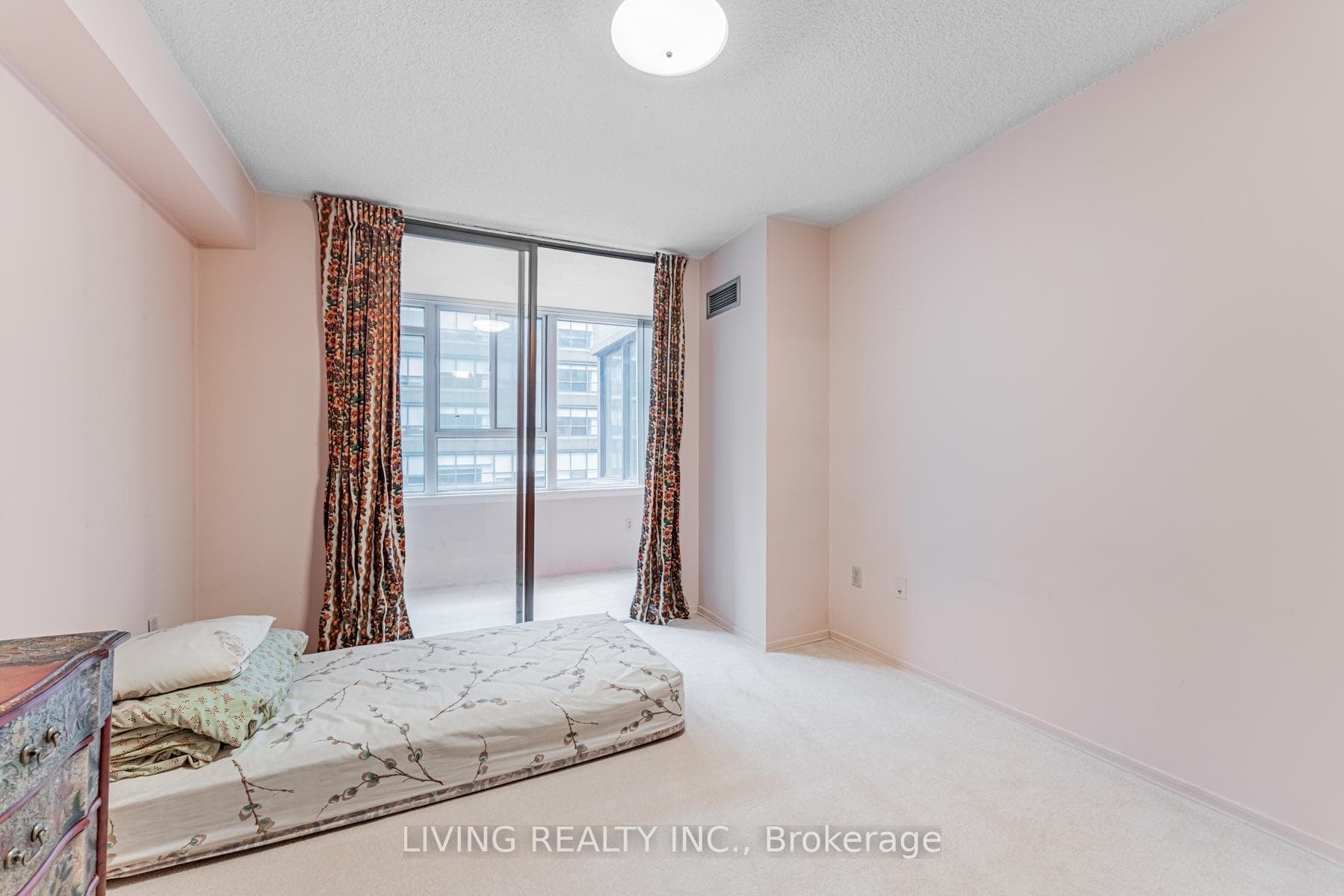 45 Carlton Street Unit 1405 photo 16