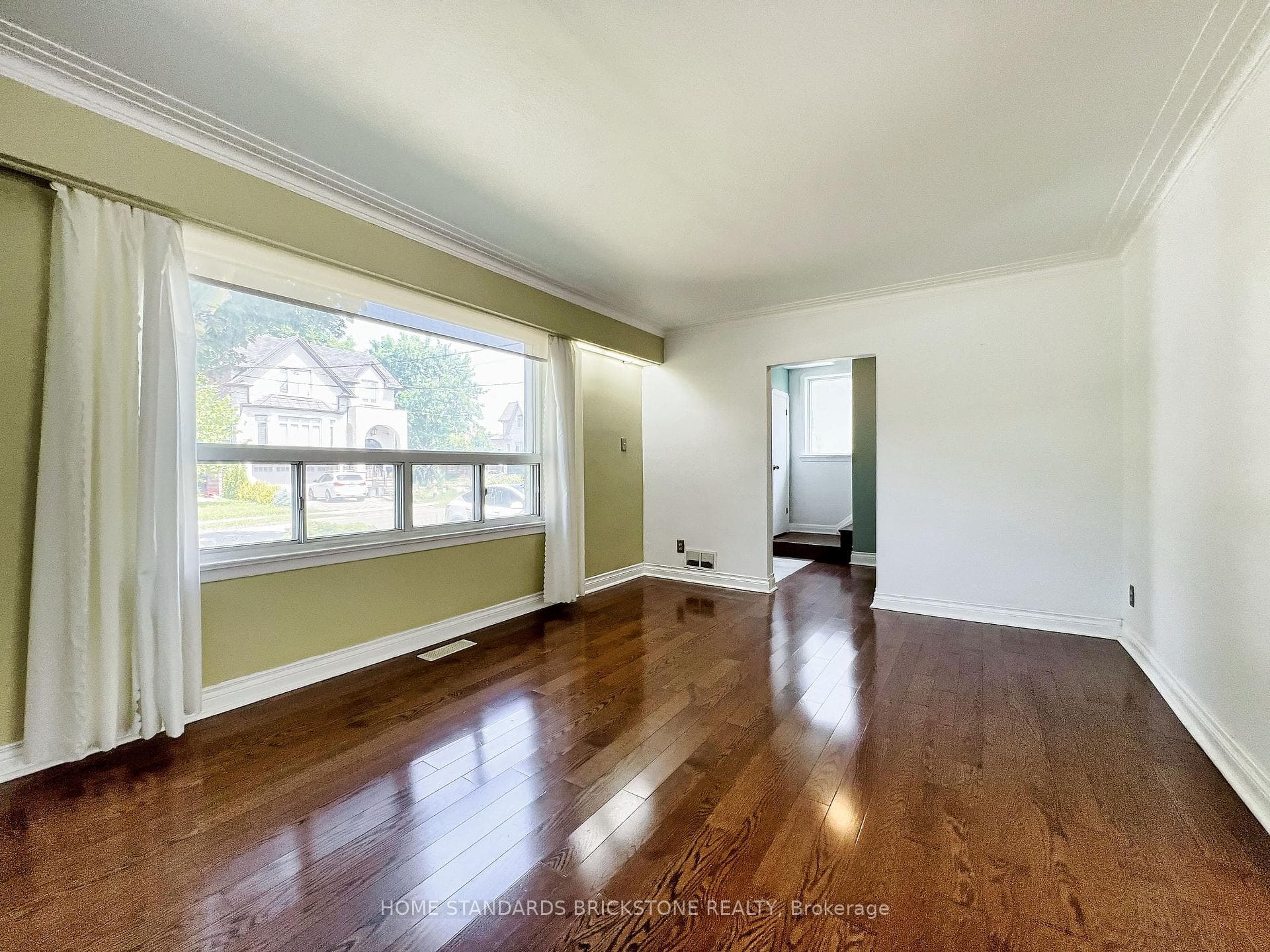 45 Madawaska Avenue photo 7