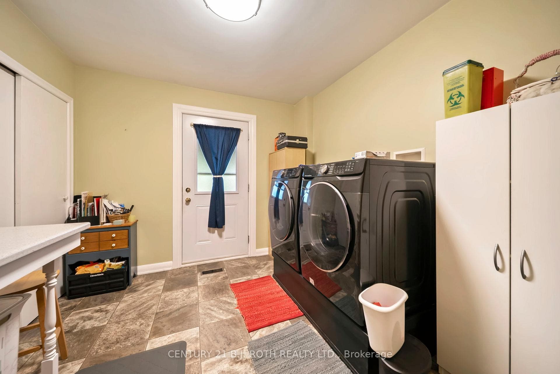 392 Bayview Parkway photo 12