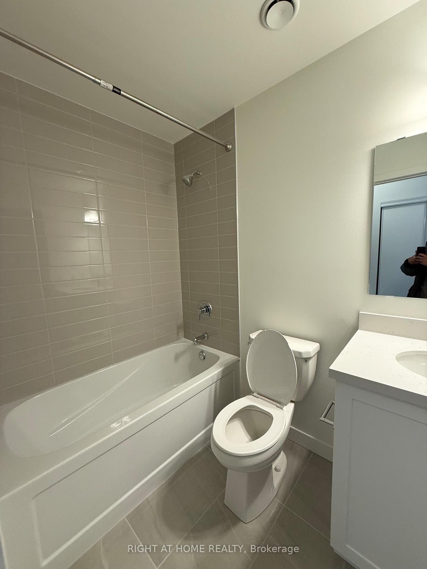 51 Clarington Boulevard Unit 324 photo 8
