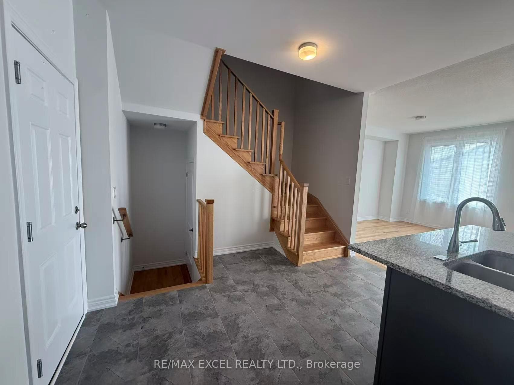 131 Lageer Drive photo 6
