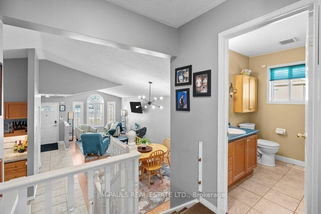 73 Marion Street photo 20