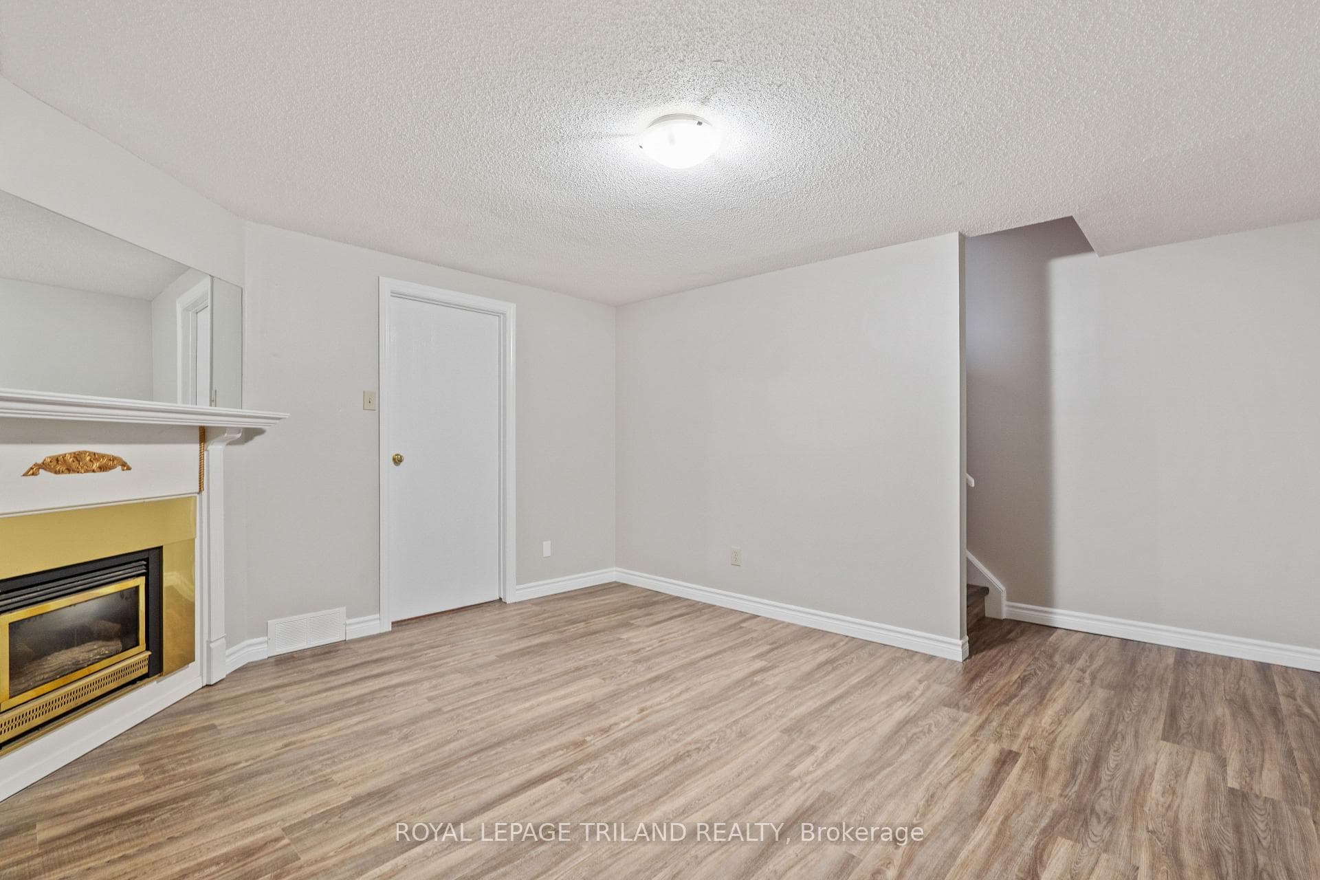 151 Bonaventure Drive Unit 24 photo 28