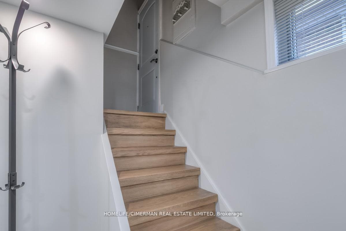 3 Willowhurst Crescent photo 24