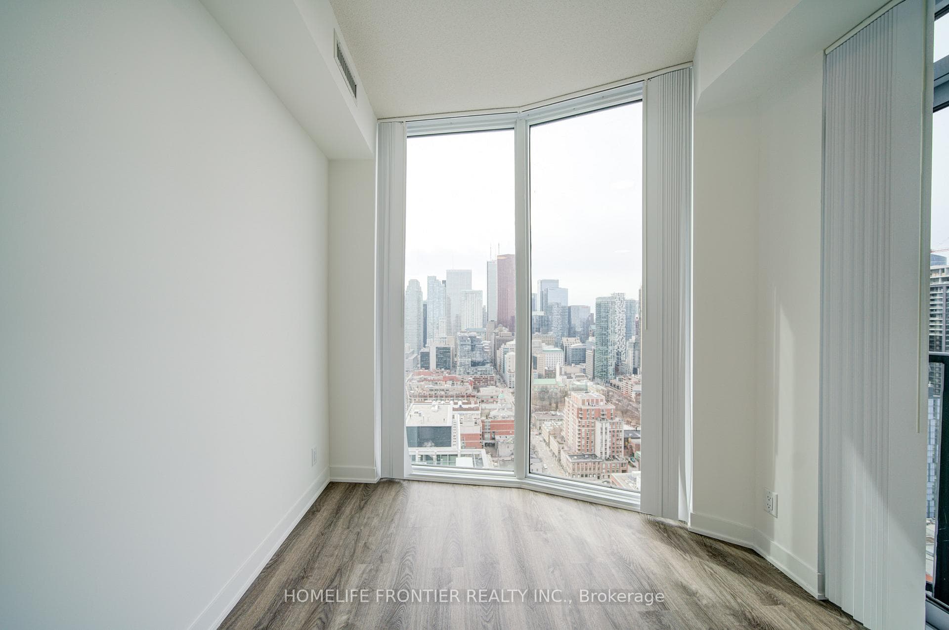 180 Front Street Unit 4212 photo 18