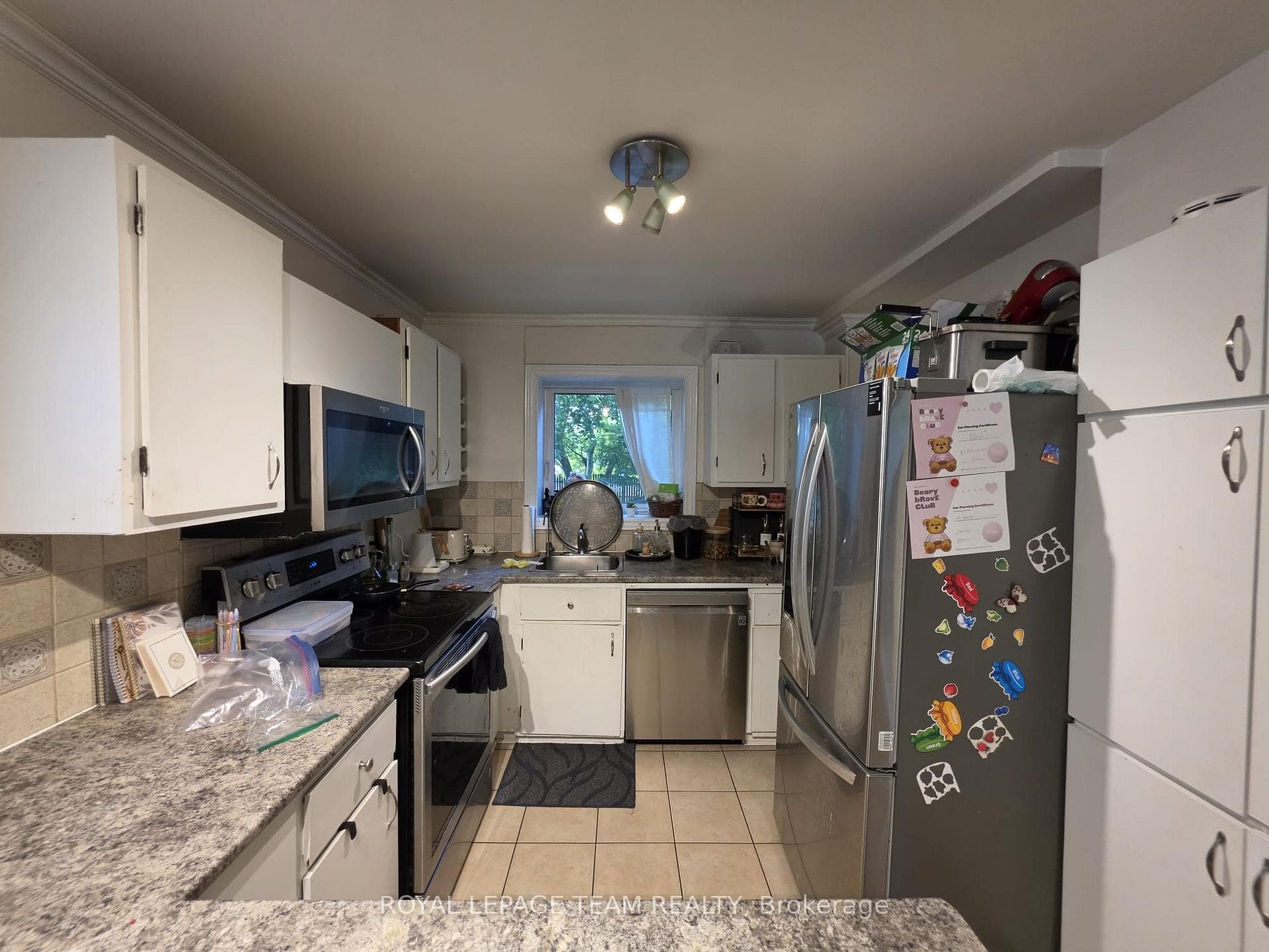 1247 Summerville Avenue photo 4