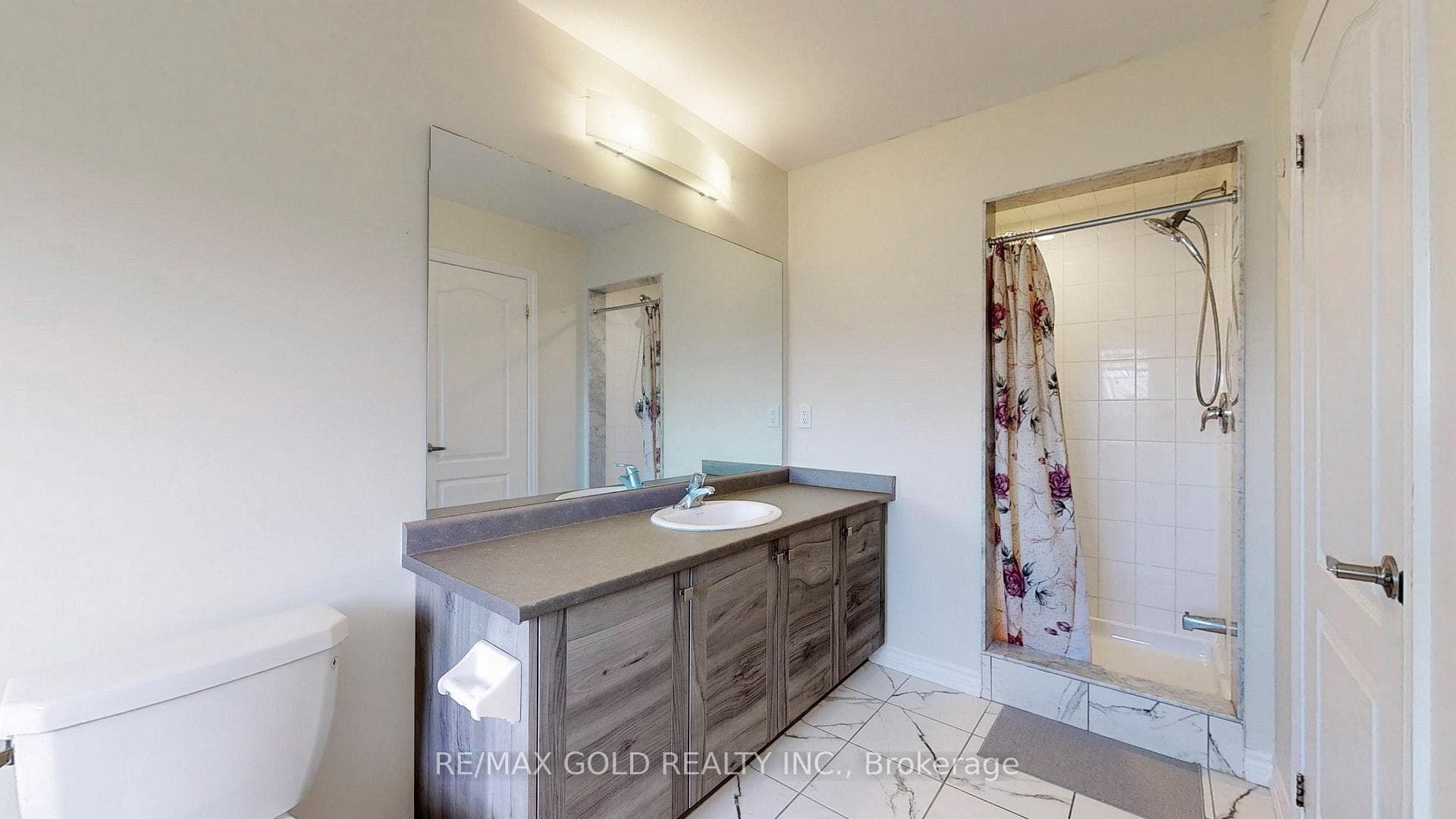 4 Gunn Avenue photo 13
