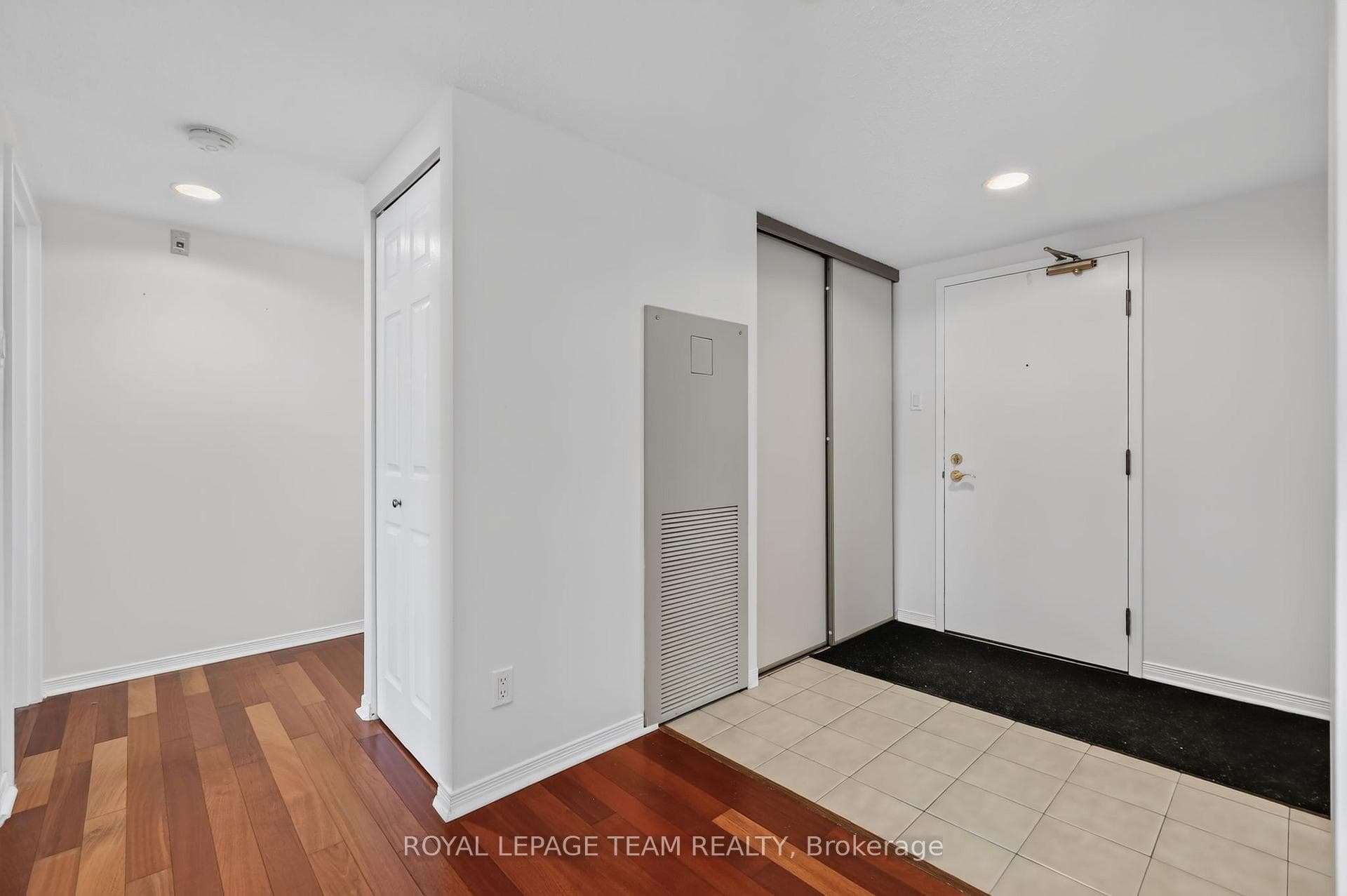 215 Parkdale Avenue Unit 601 photo 4