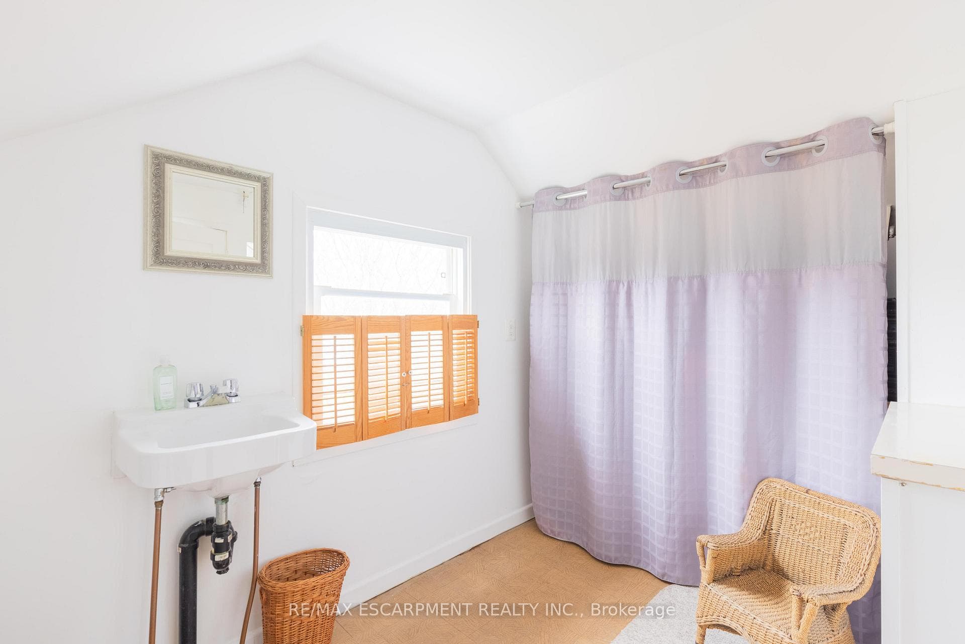 13 Colton Avenue photo 27
