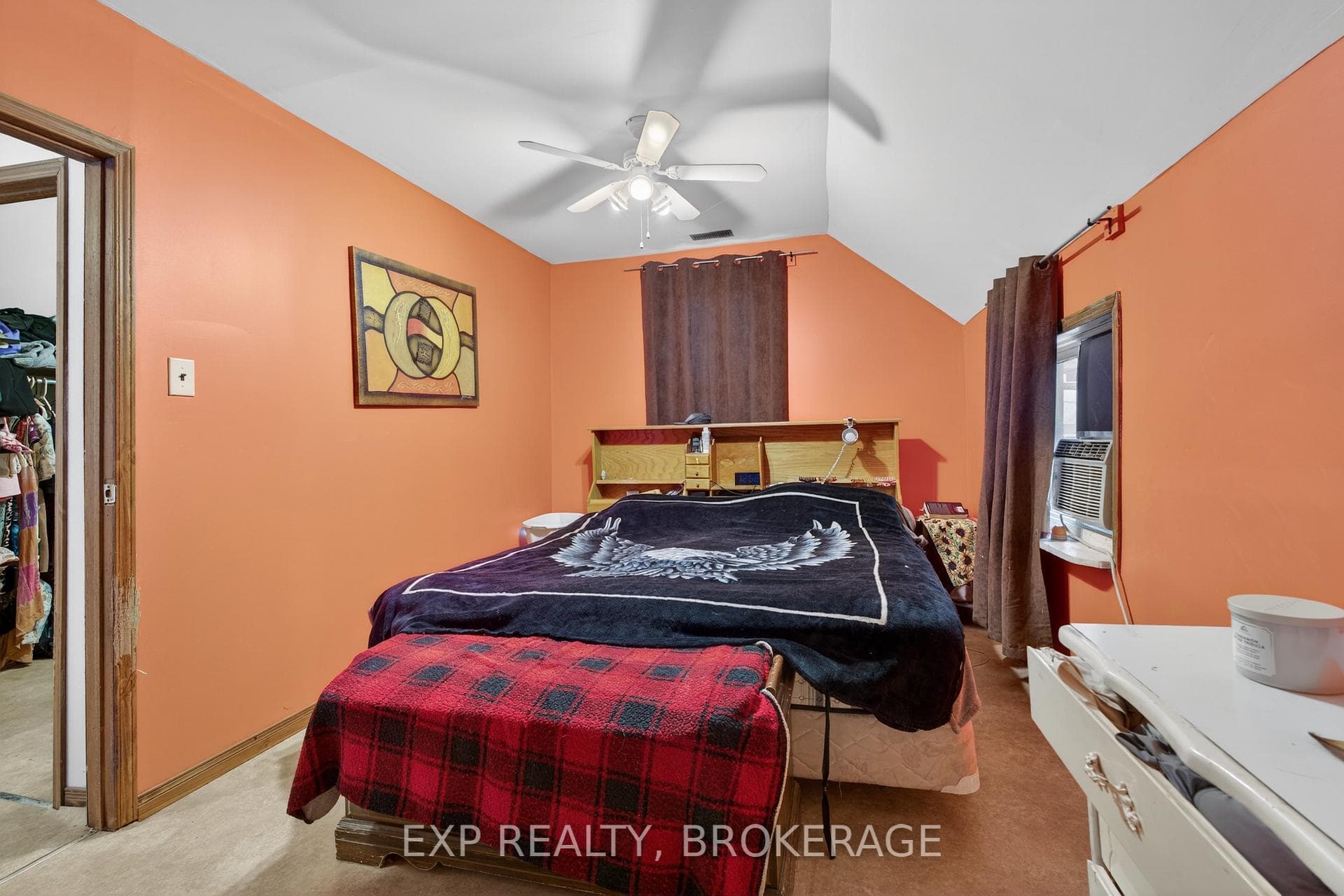 2295 SYDENHAM Road photo 13