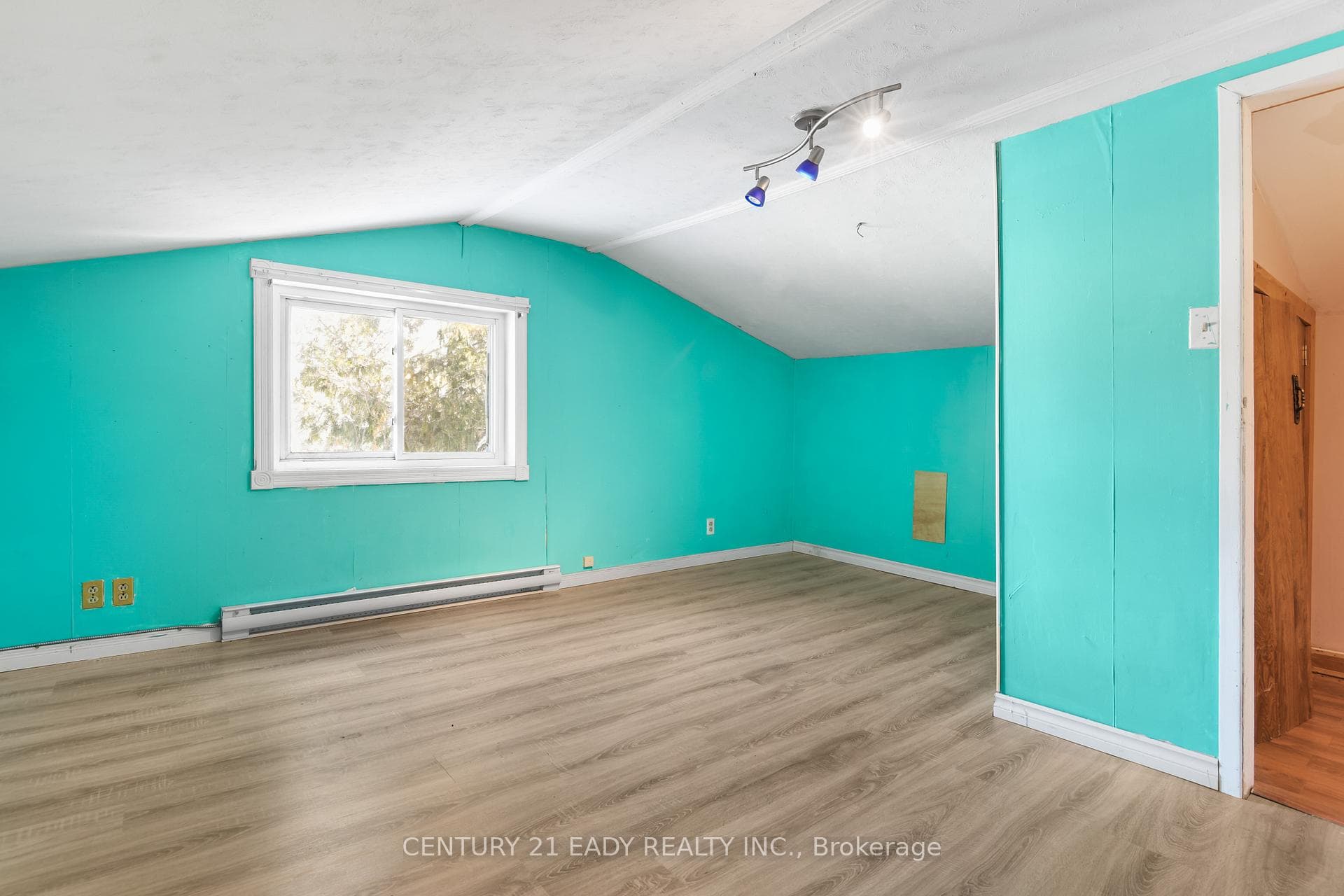 949 Whelan Road photo 25