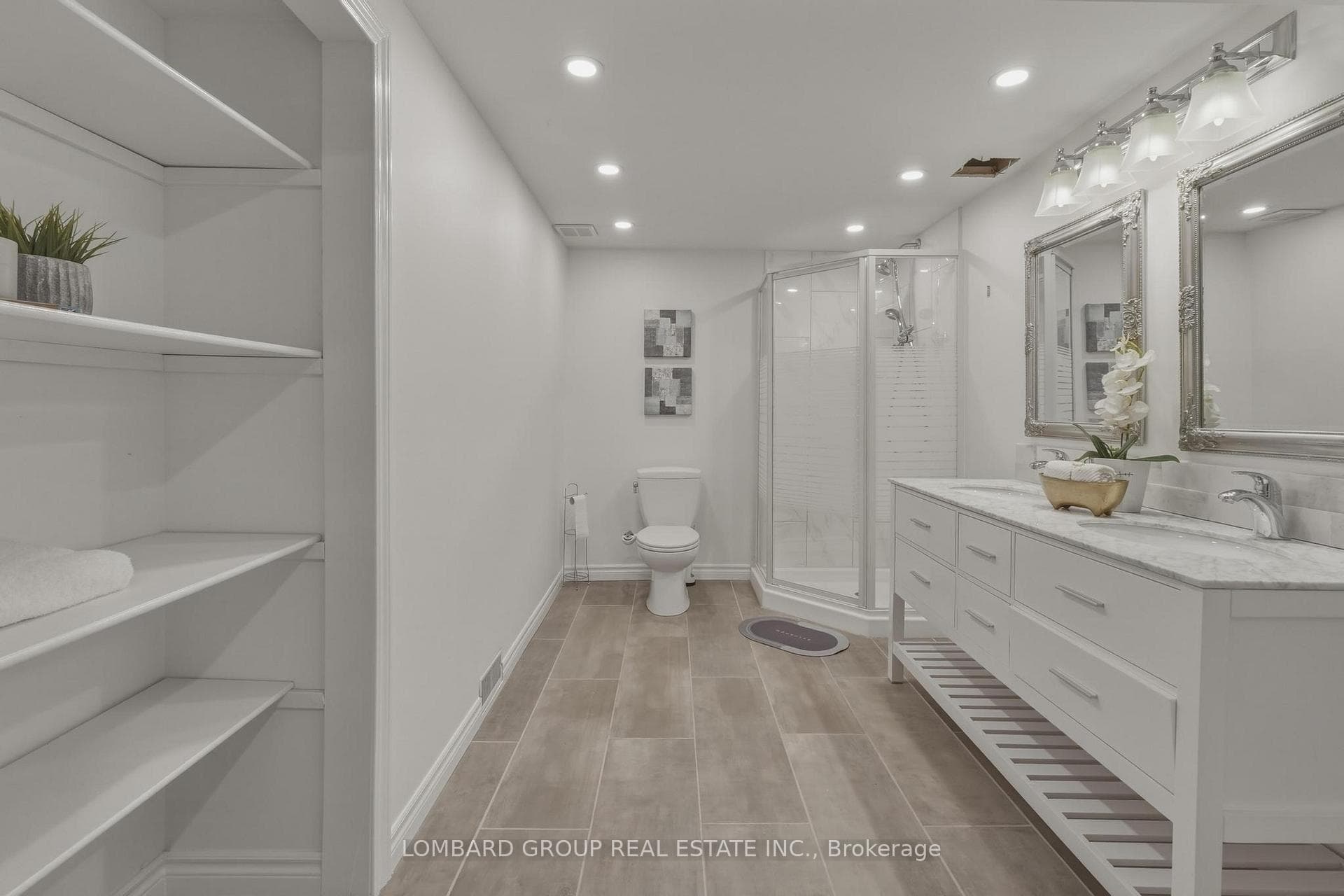 10 Whitmore Court photo 32