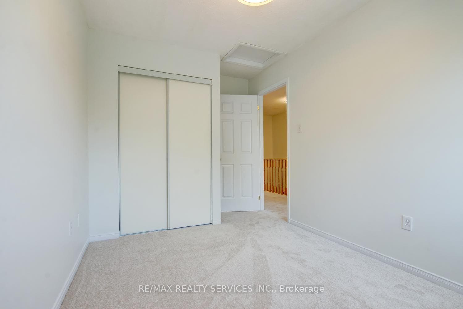 63 Herkes Drive photo 27