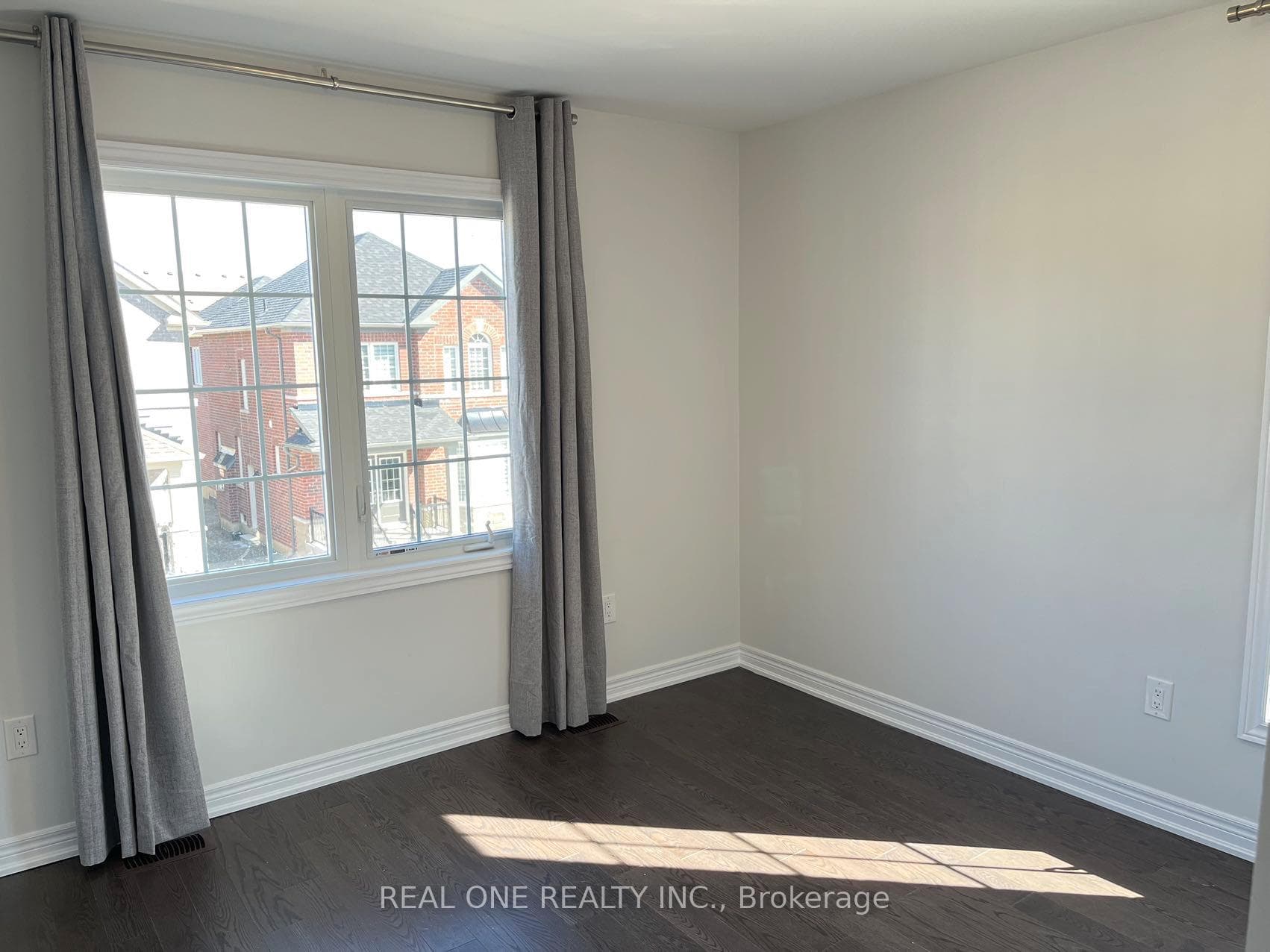 15 Waterleaf Road photo 8