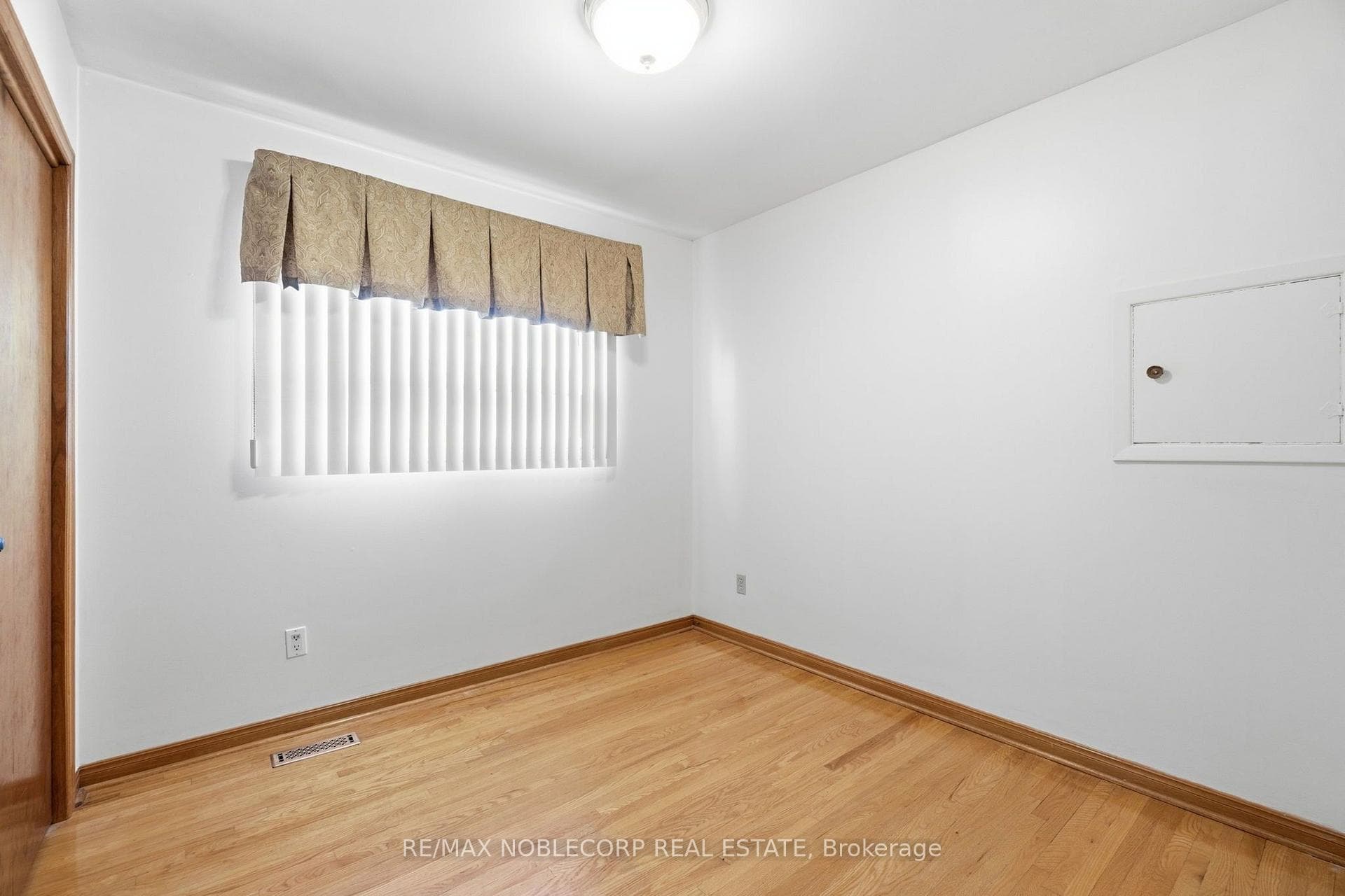 131 Yatescastle Drive photo 19