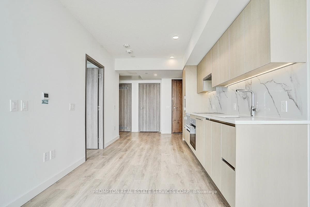 1 Concord Cityplace Way Unit 4102 photo 12