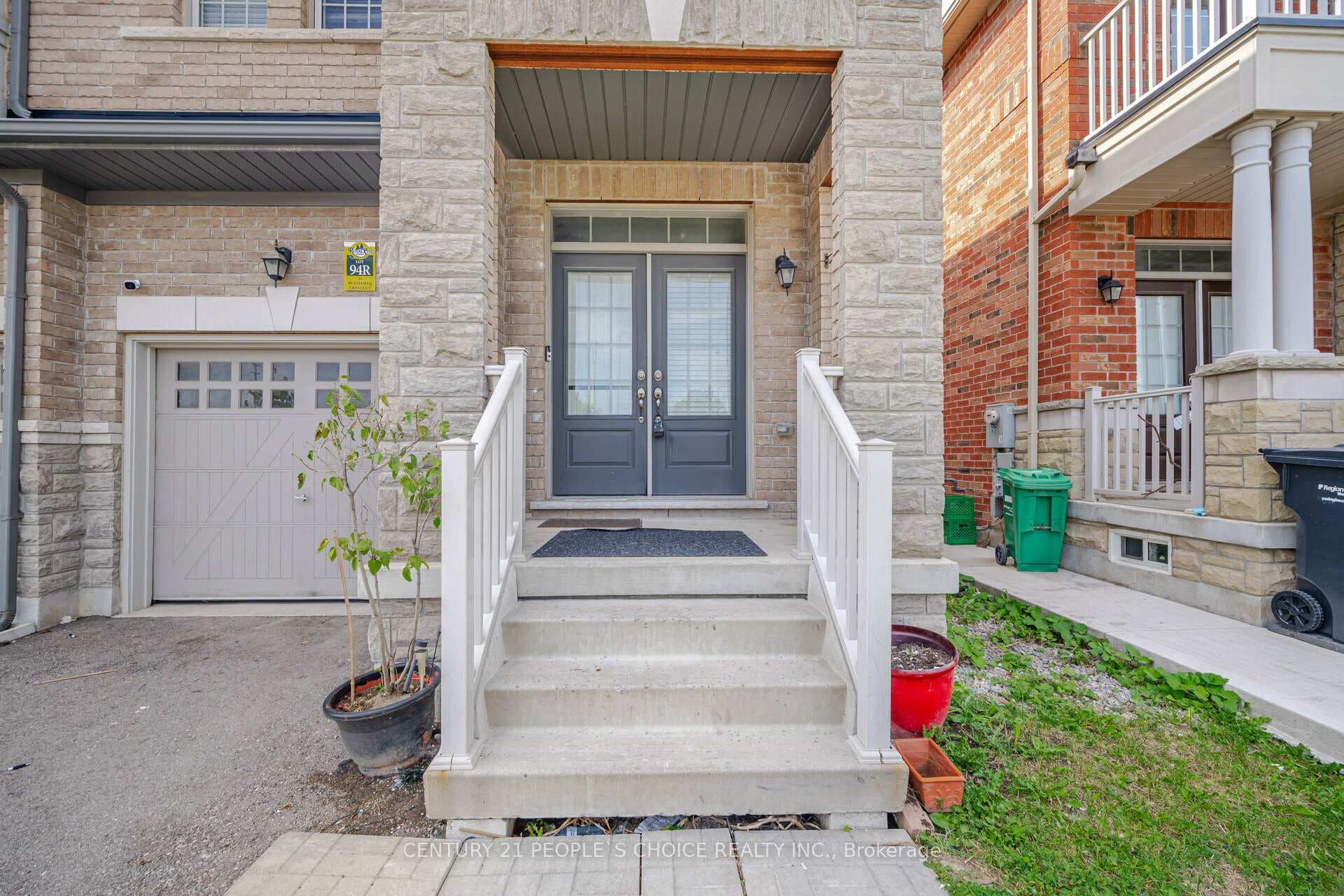 25 Buchanan Crescent photo 3