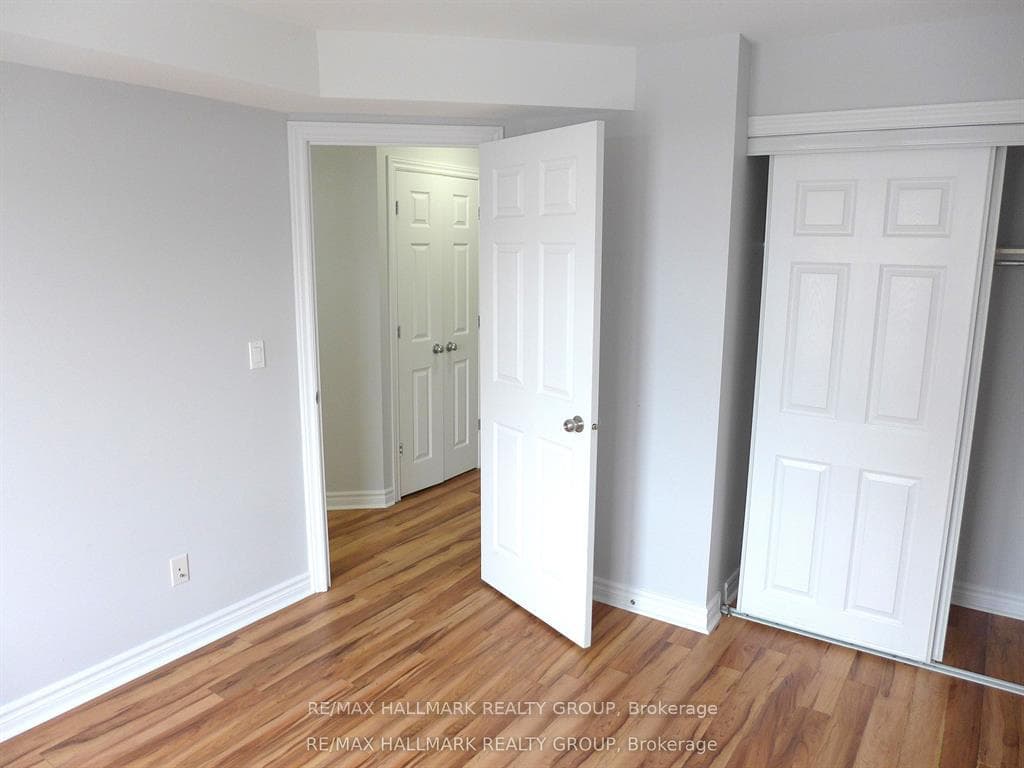 216 Carillon Street Unit 3 photo 12