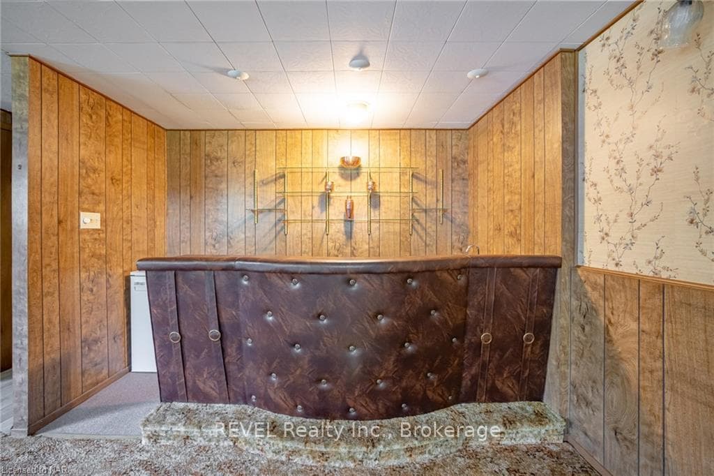 7 CASTLEMERE Court photo 25