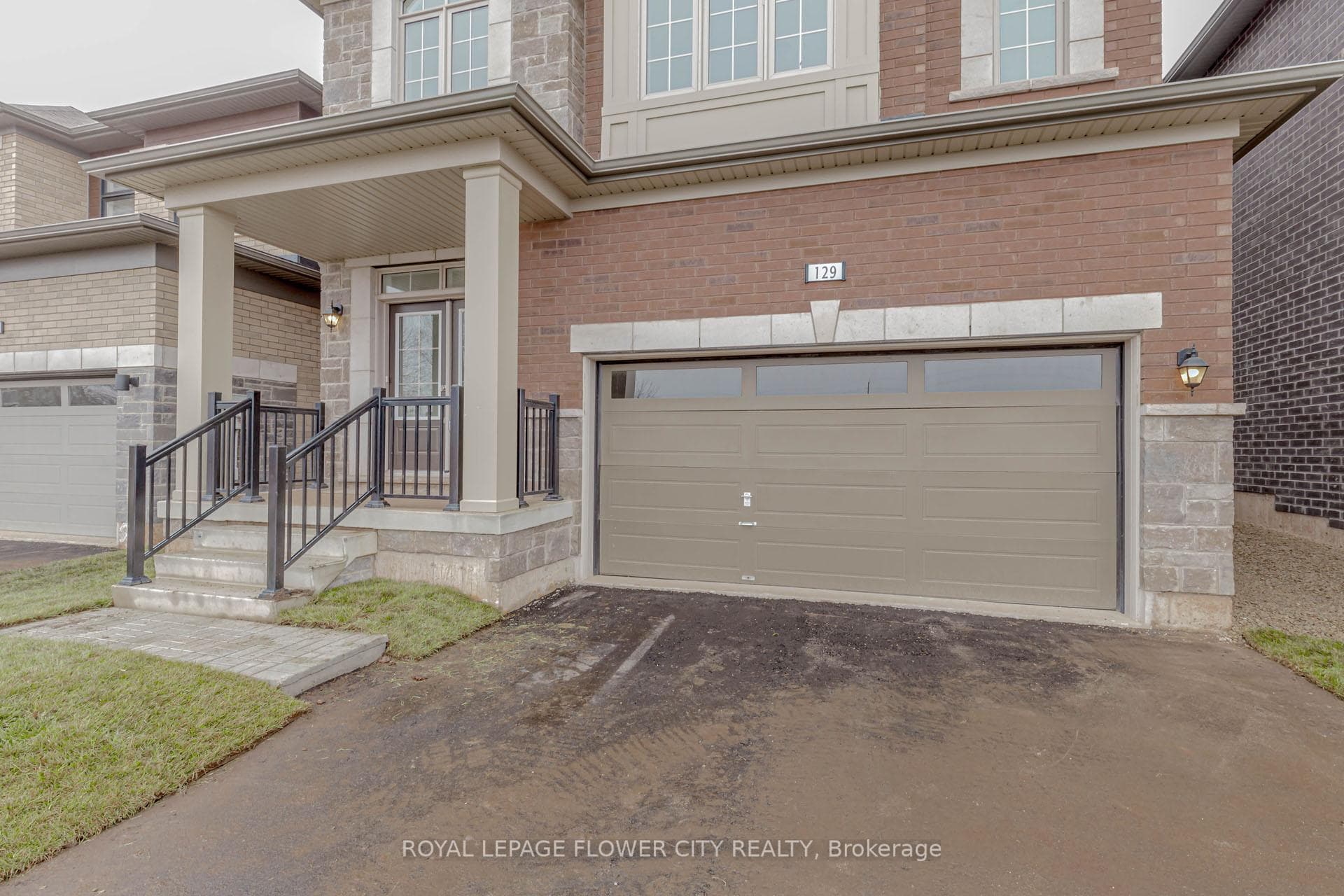 129 Henshaw Drive photo 3