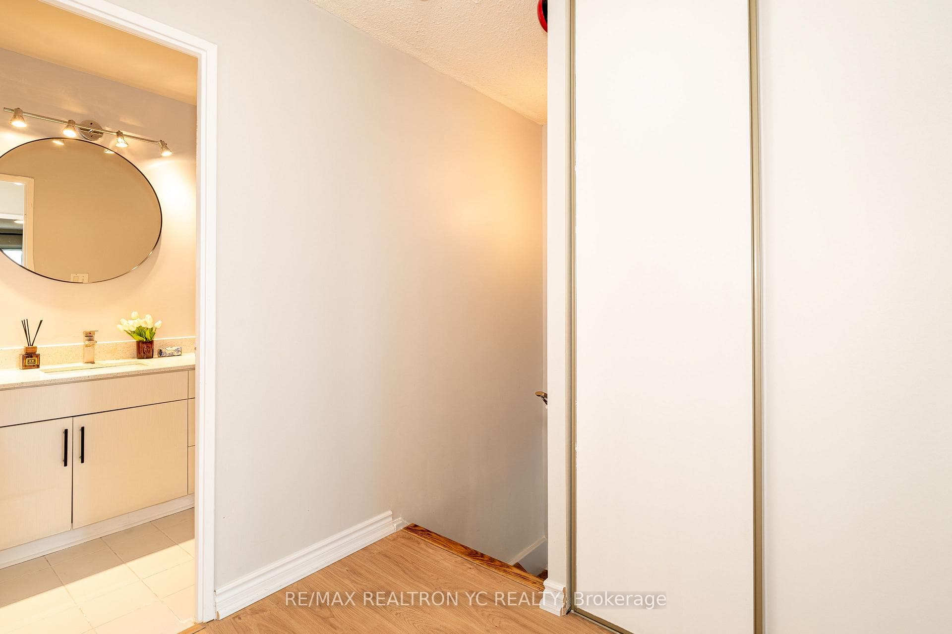 4005 Don Mills Road Unit 312 photo 14