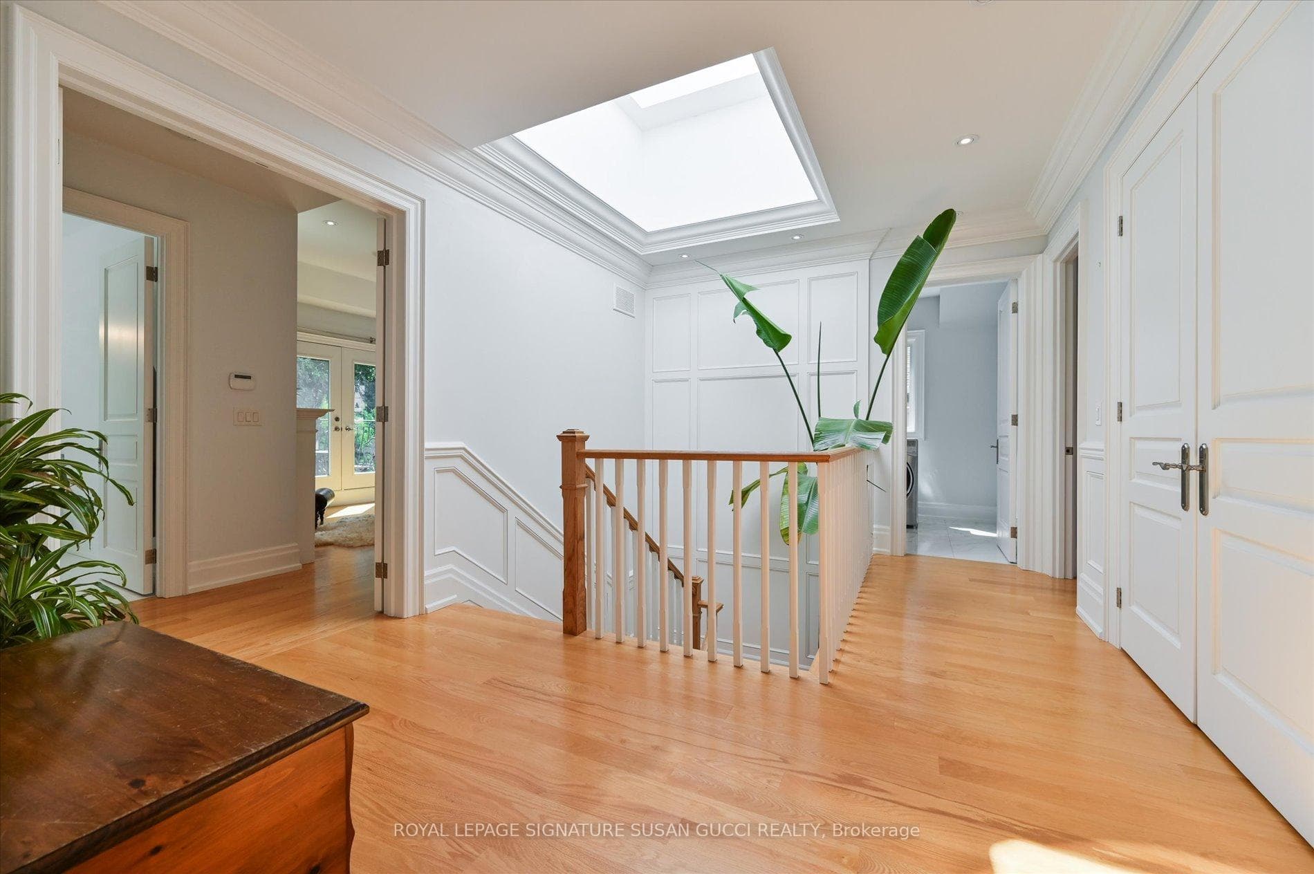 Bright & spacious 2nd level hallway