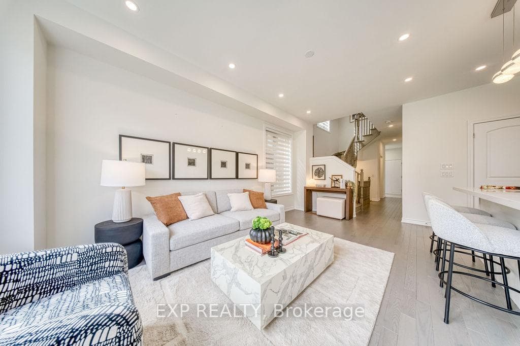 69 Freeman Williams Street photo 10